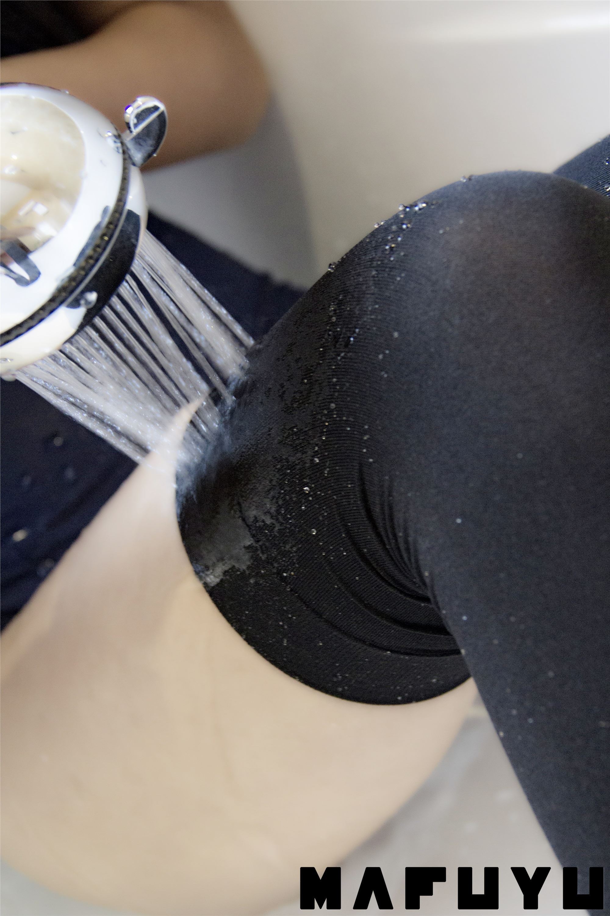 神楽坂真冬套图 - 蓝白死库水重置