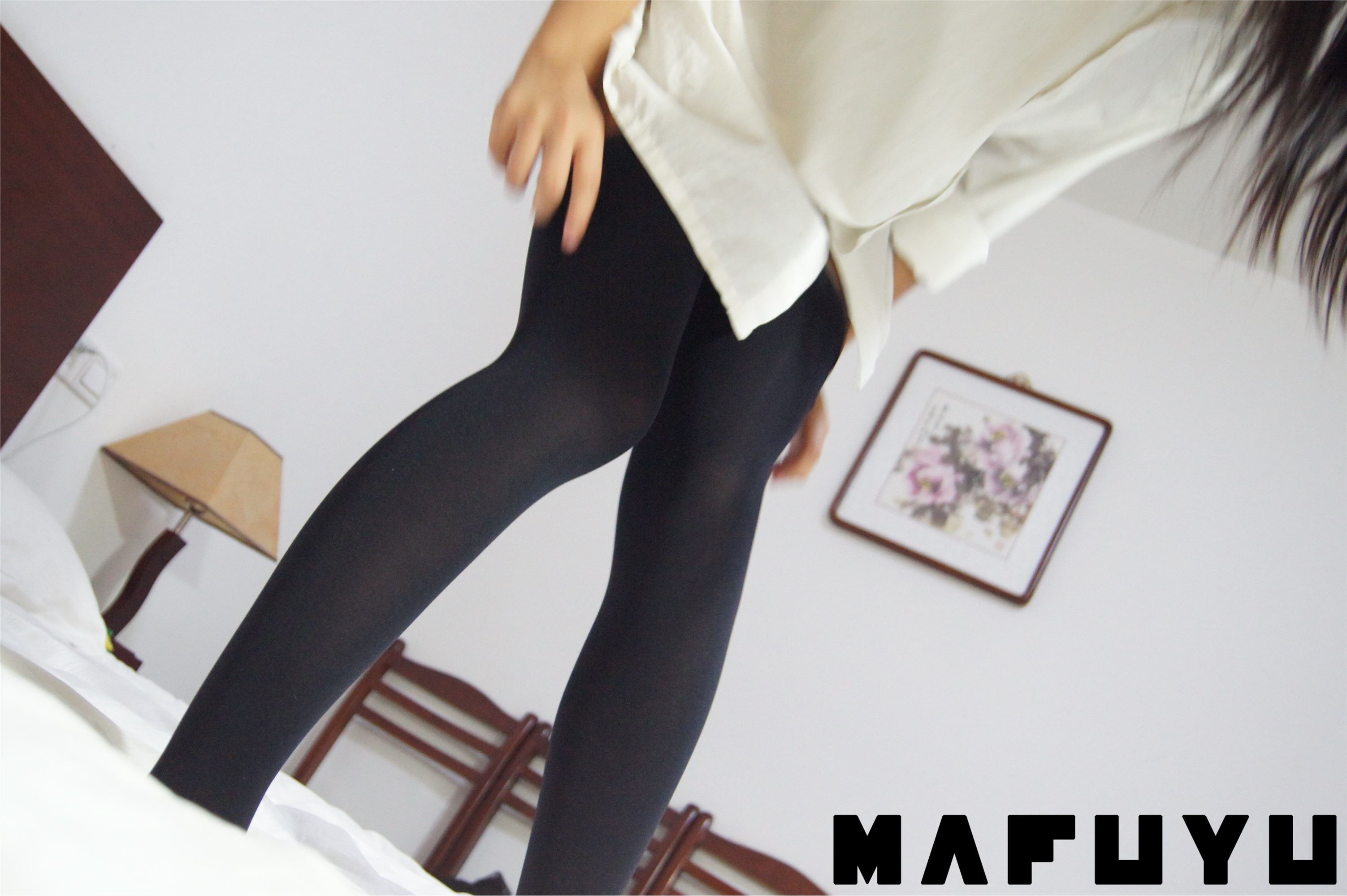 神楽坂真冬套图 - 黑色衬衫