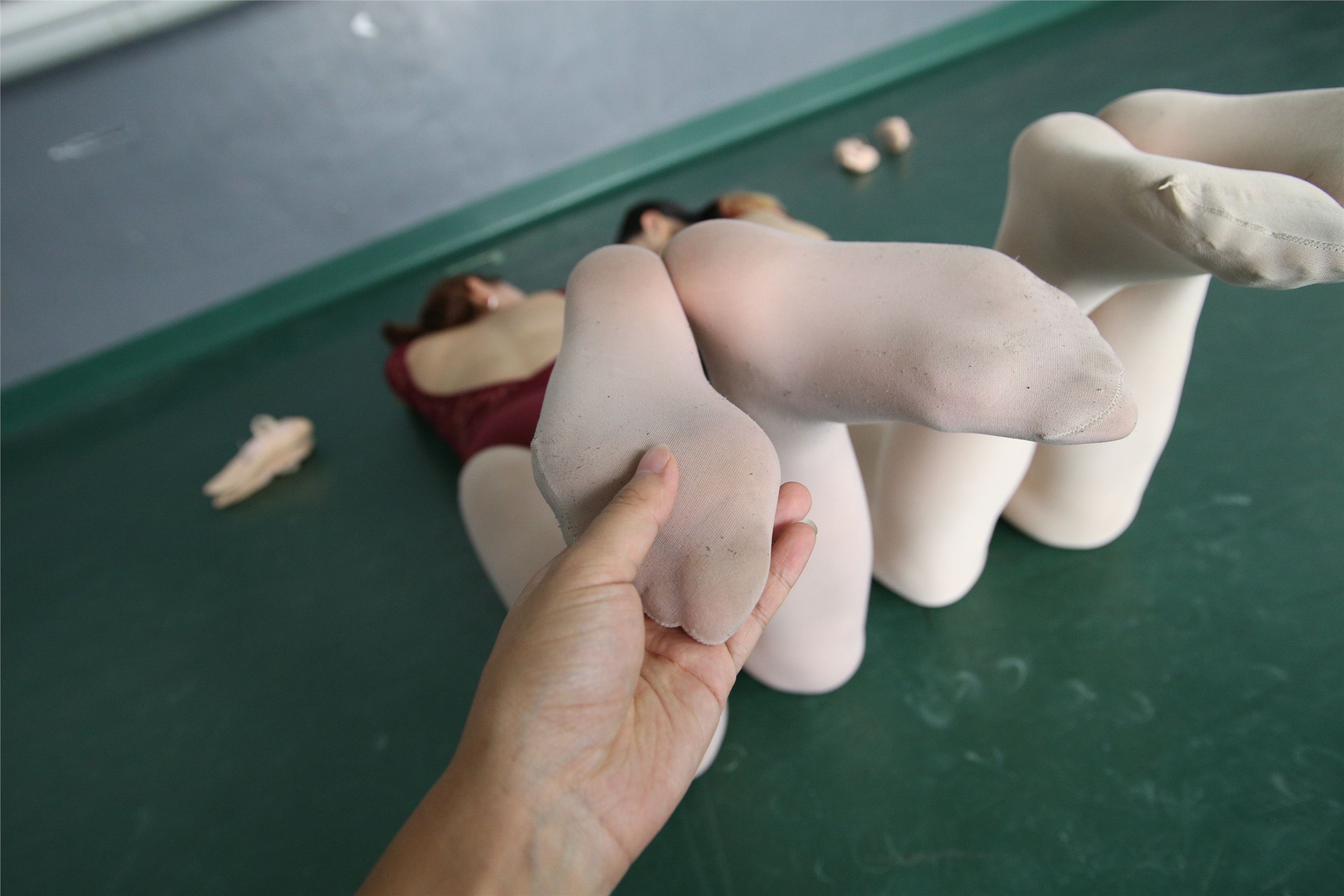 大西瓜美女图片 W019 舞蹈家9-双红衣少女590p4