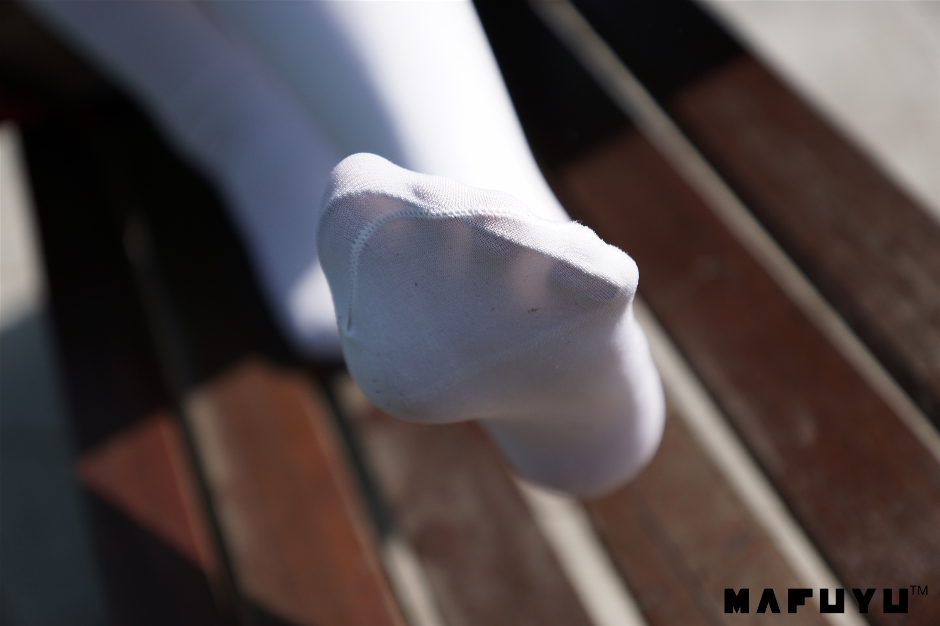 神楽坂真冬套图 - 少女と自然と白い靴下