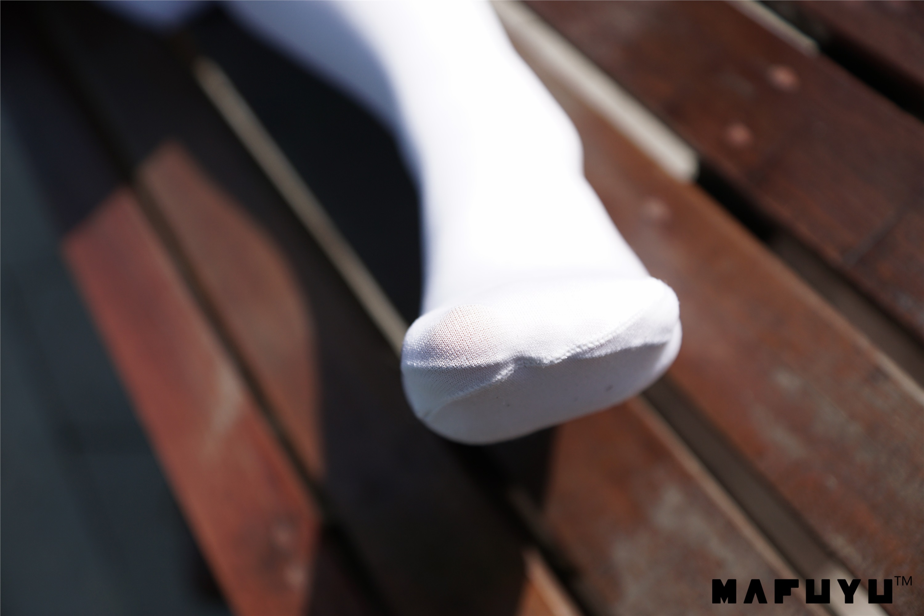 神楽坂真冬套图 - 少女と自然と白い靴下