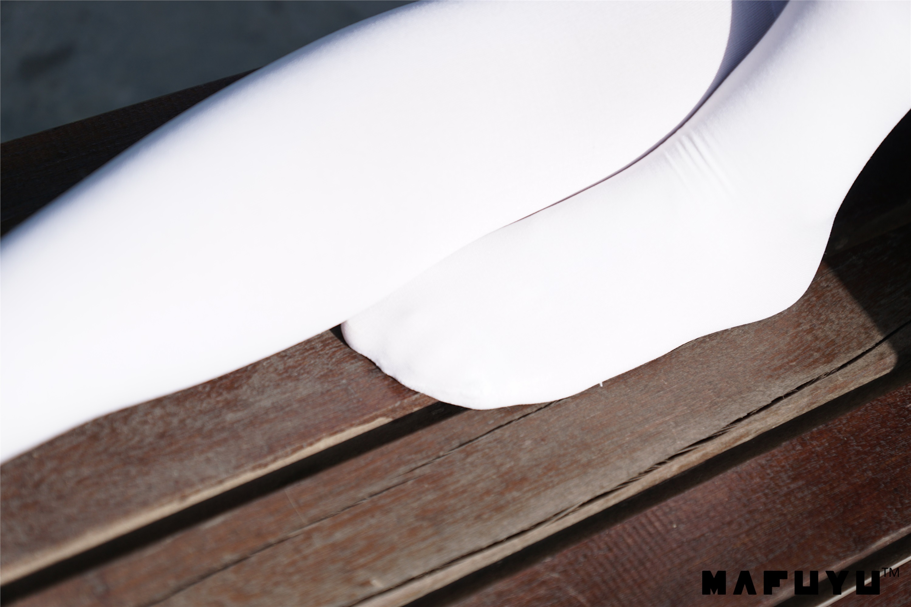 神楽坂真冬套图 - 少女と自然と白い靴下