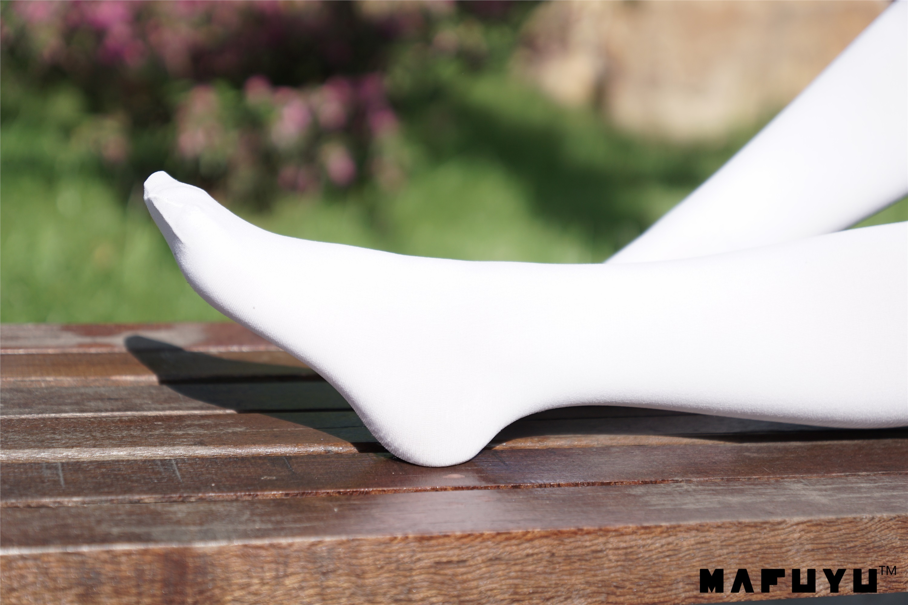 神楽坂真冬套图 - 少女と自然と白い靴下