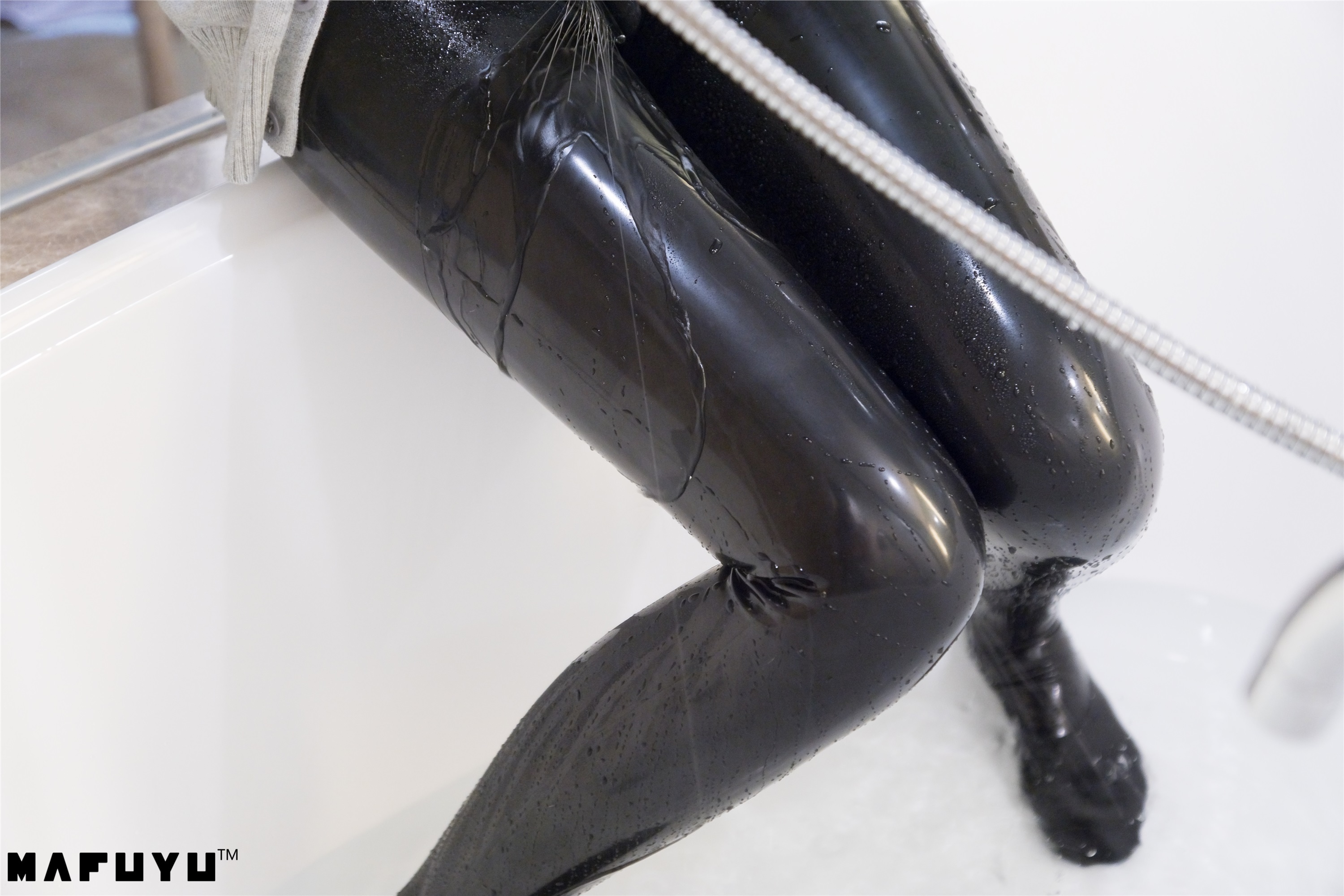 神楽坂真冬套图 - 胶袜系列