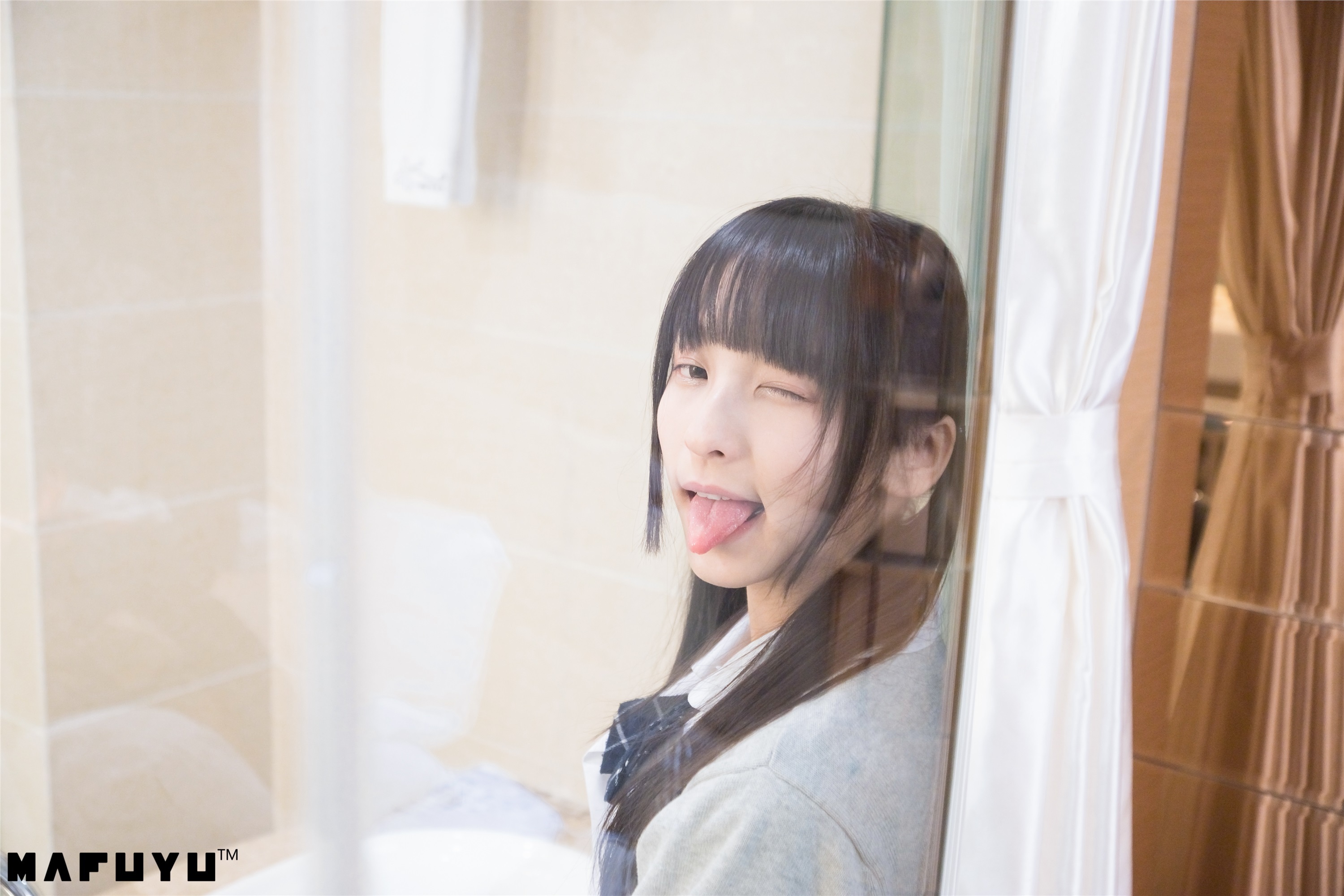 神楽坂真冬套图 - 胶袜系列