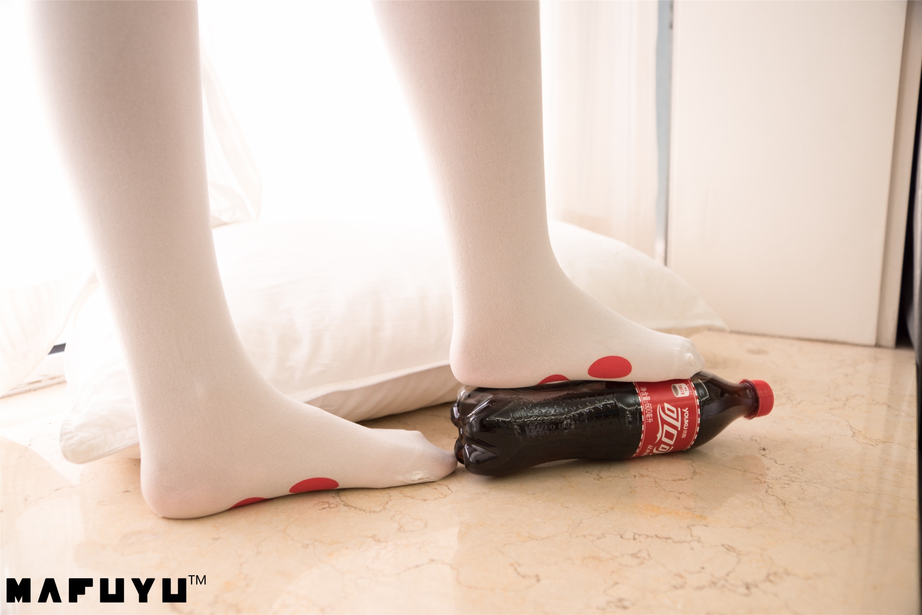 神楽坂真冬视频 - 猫爪白丝系列