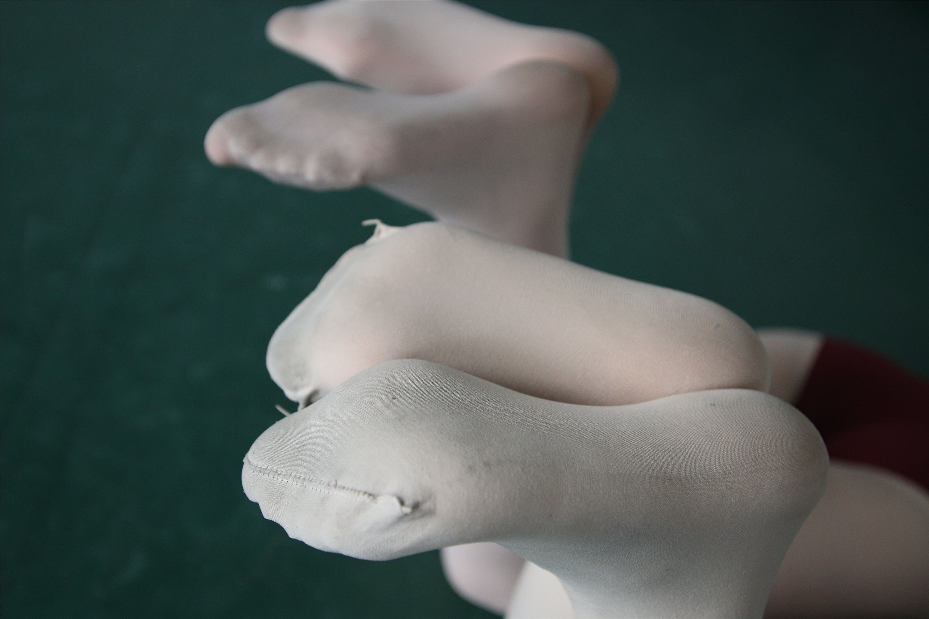 大西瓜美女图片 W019 舞蹈家9-双红衣少女590p1