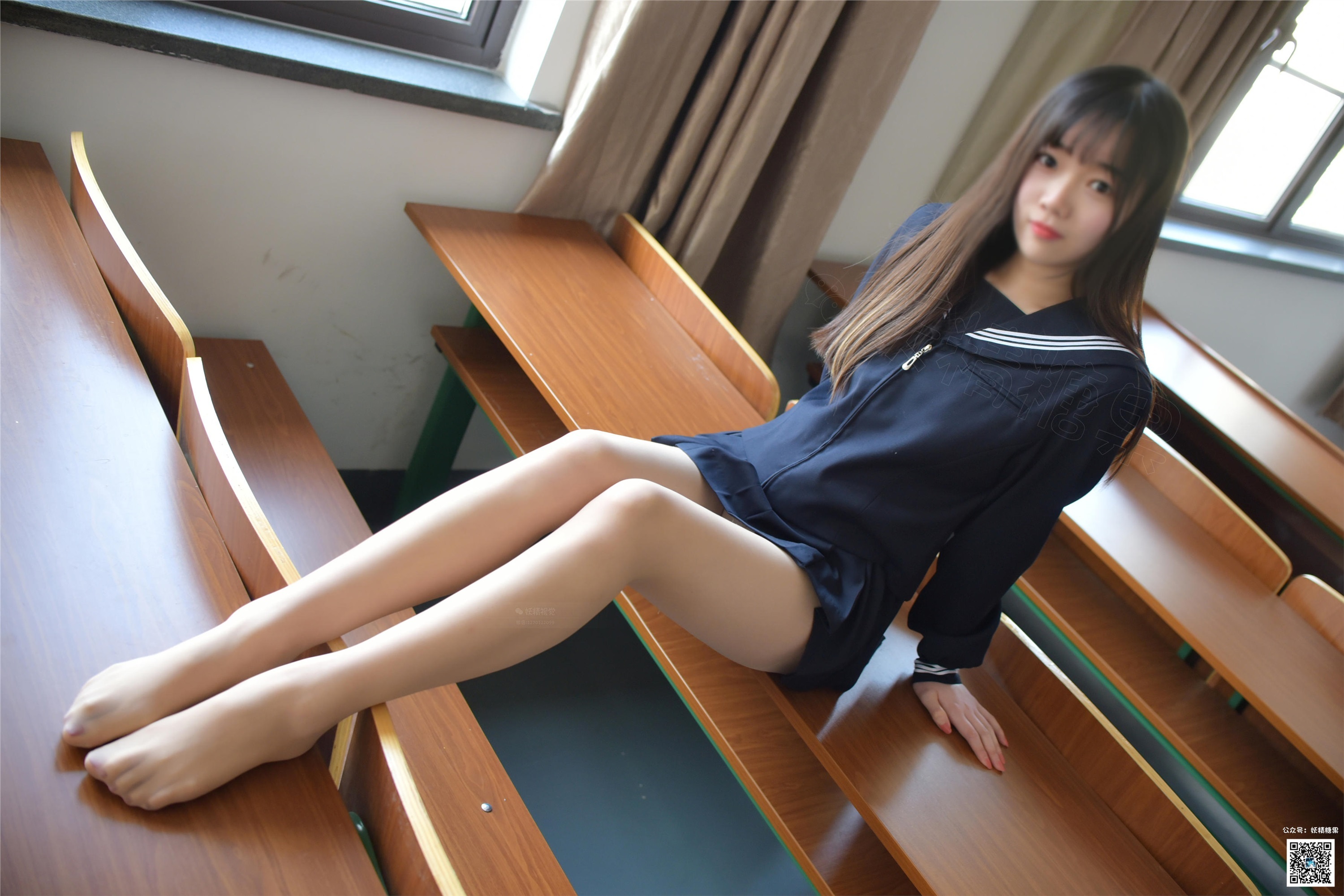 妖精视觉 小雪 遇见学妹的丝袜