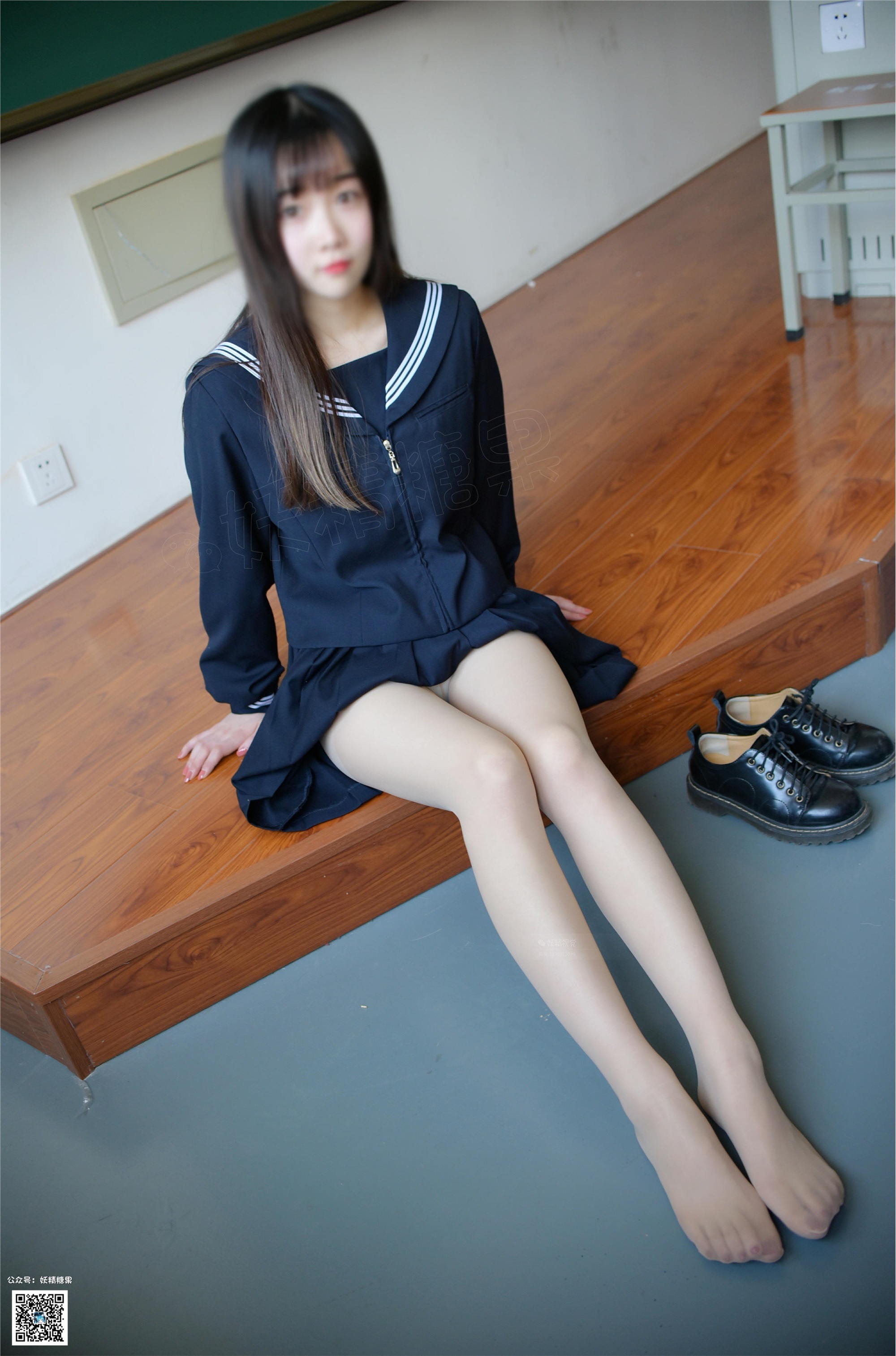 妖精视觉 小雪 遇见学妹的丝袜