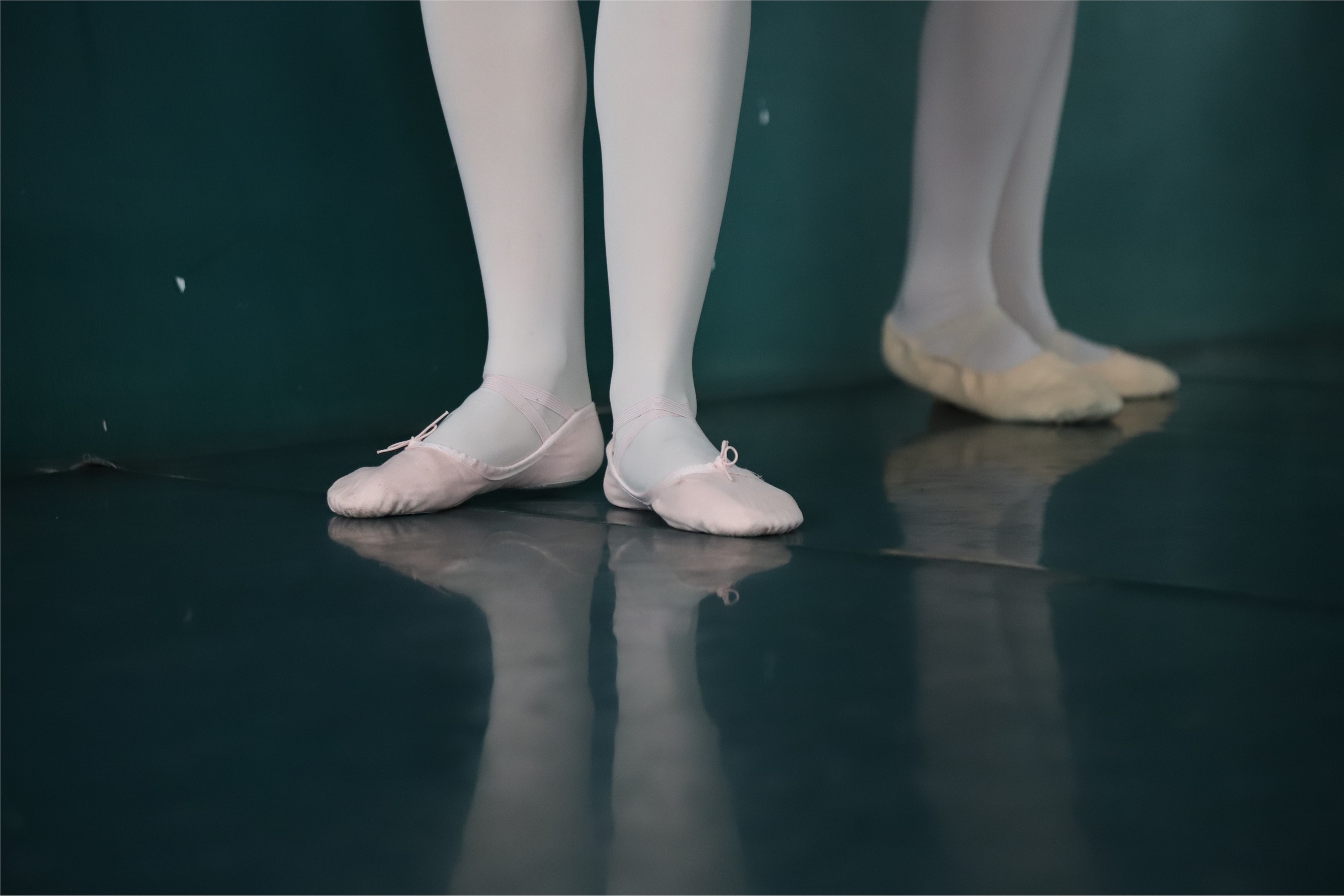 大西瓜美女图片 W020 舞蹈家-红色669p2