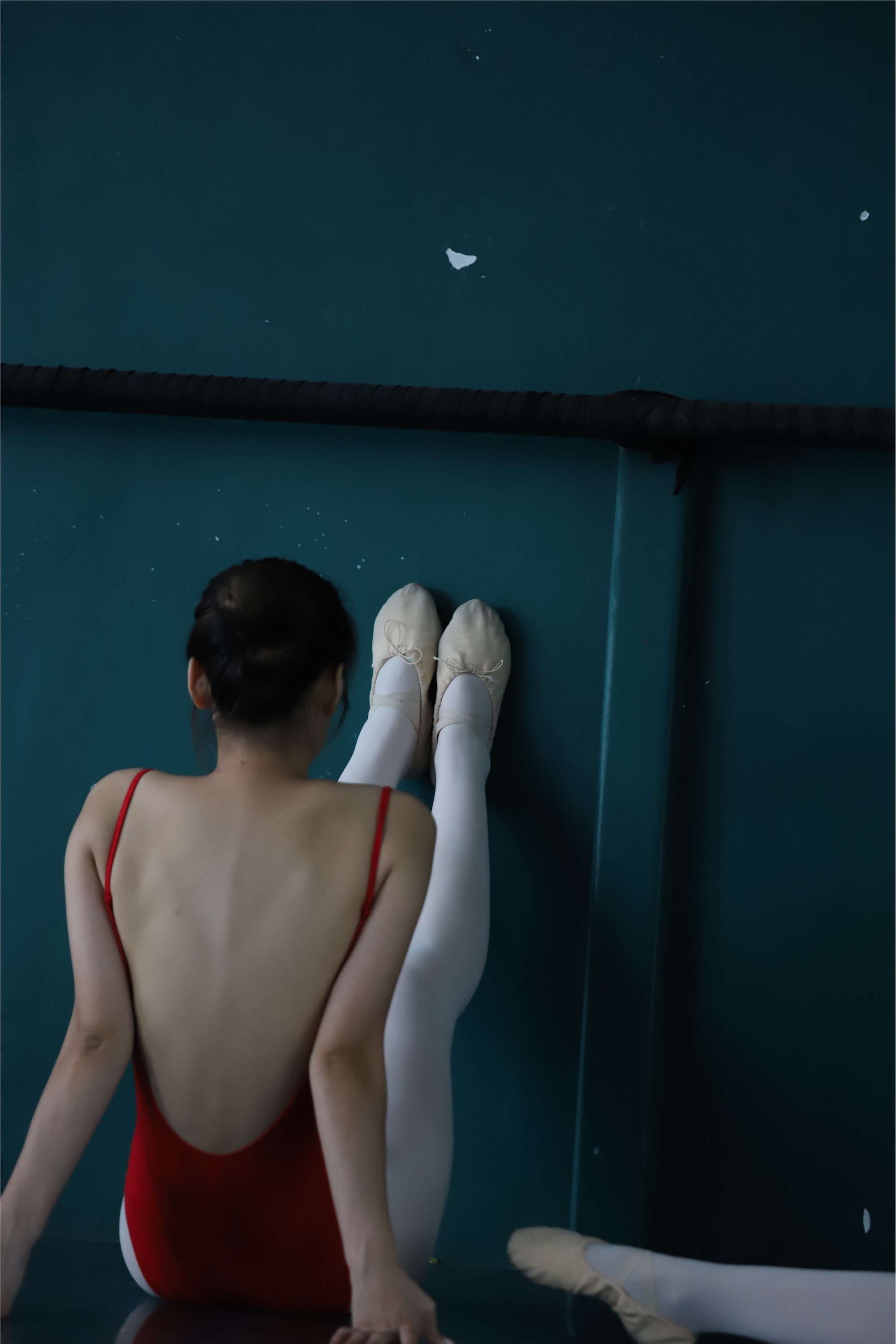 大西瓜美女图片 W020 舞蹈家-红色669p4