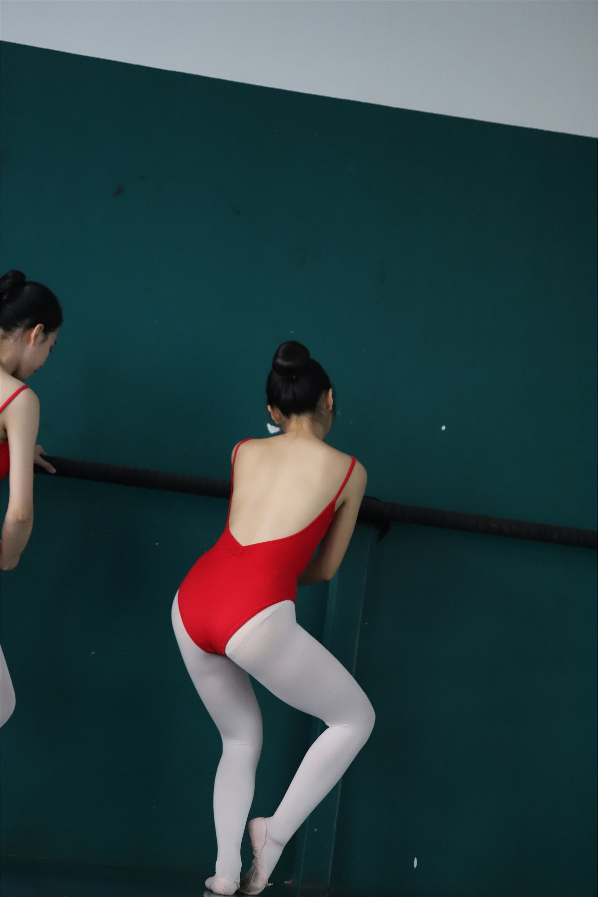 大西瓜美女图片 W020 舞蹈家-红色669p5