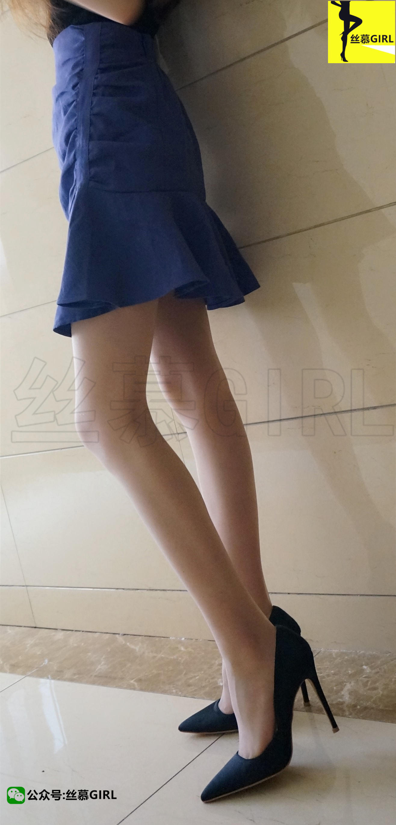 丝慕写真  第001期 模特：秋秋《夏天尾巴上的肉丝》