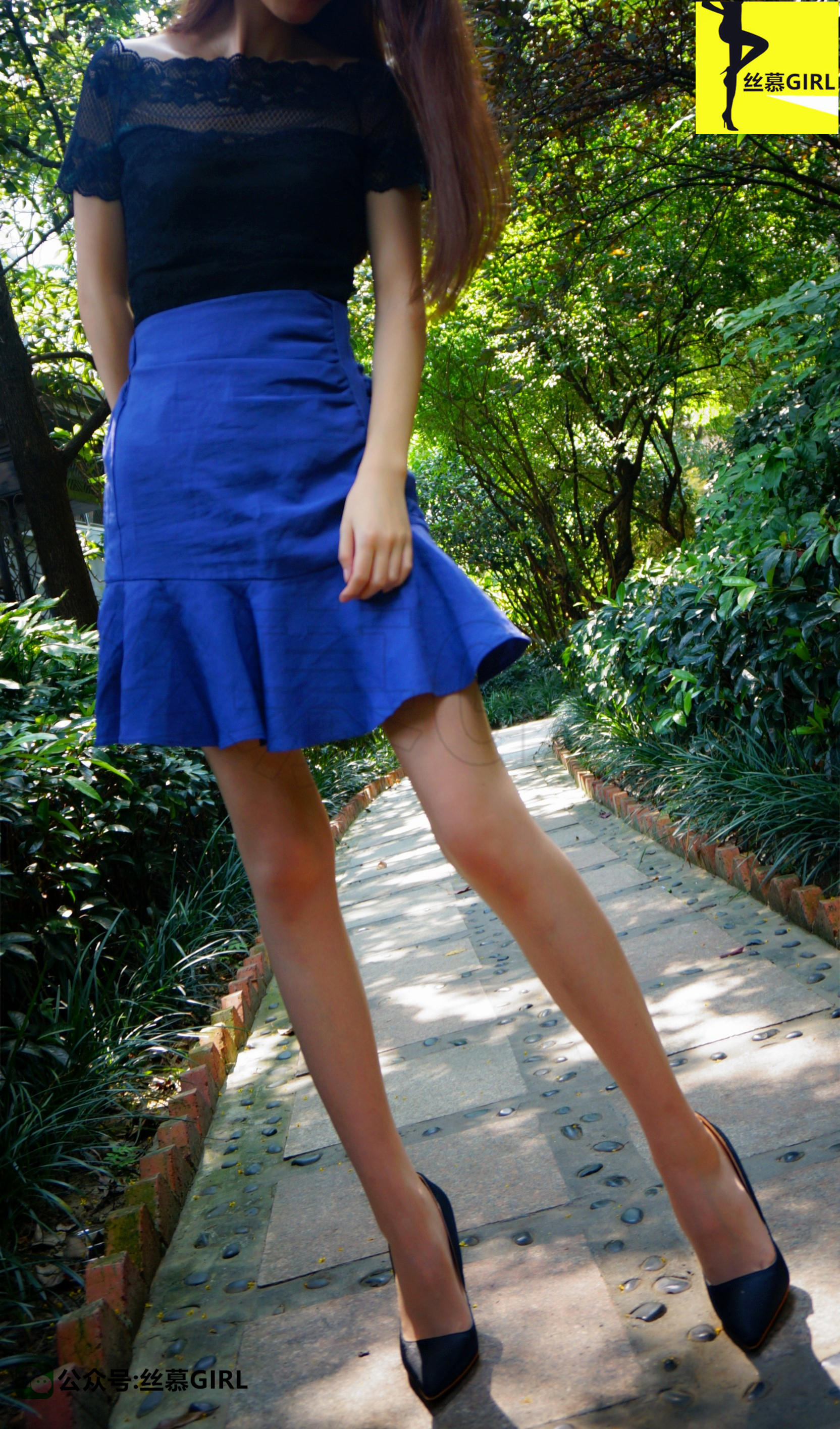 丝慕写真  第001期 模特：秋秋《夏天尾巴上的肉丝》