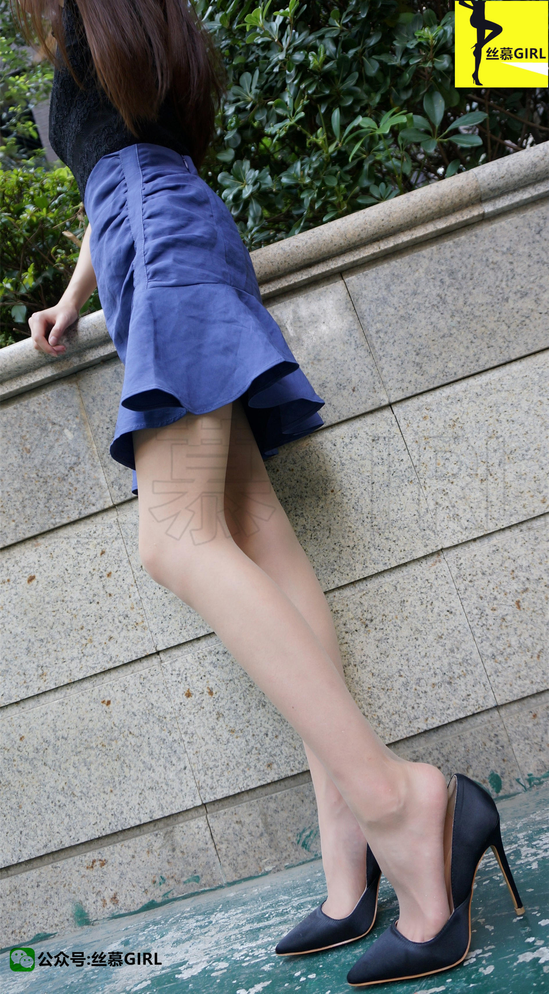 丝慕写真  第001期 模特：秋秋《夏天尾巴上的肉丝》