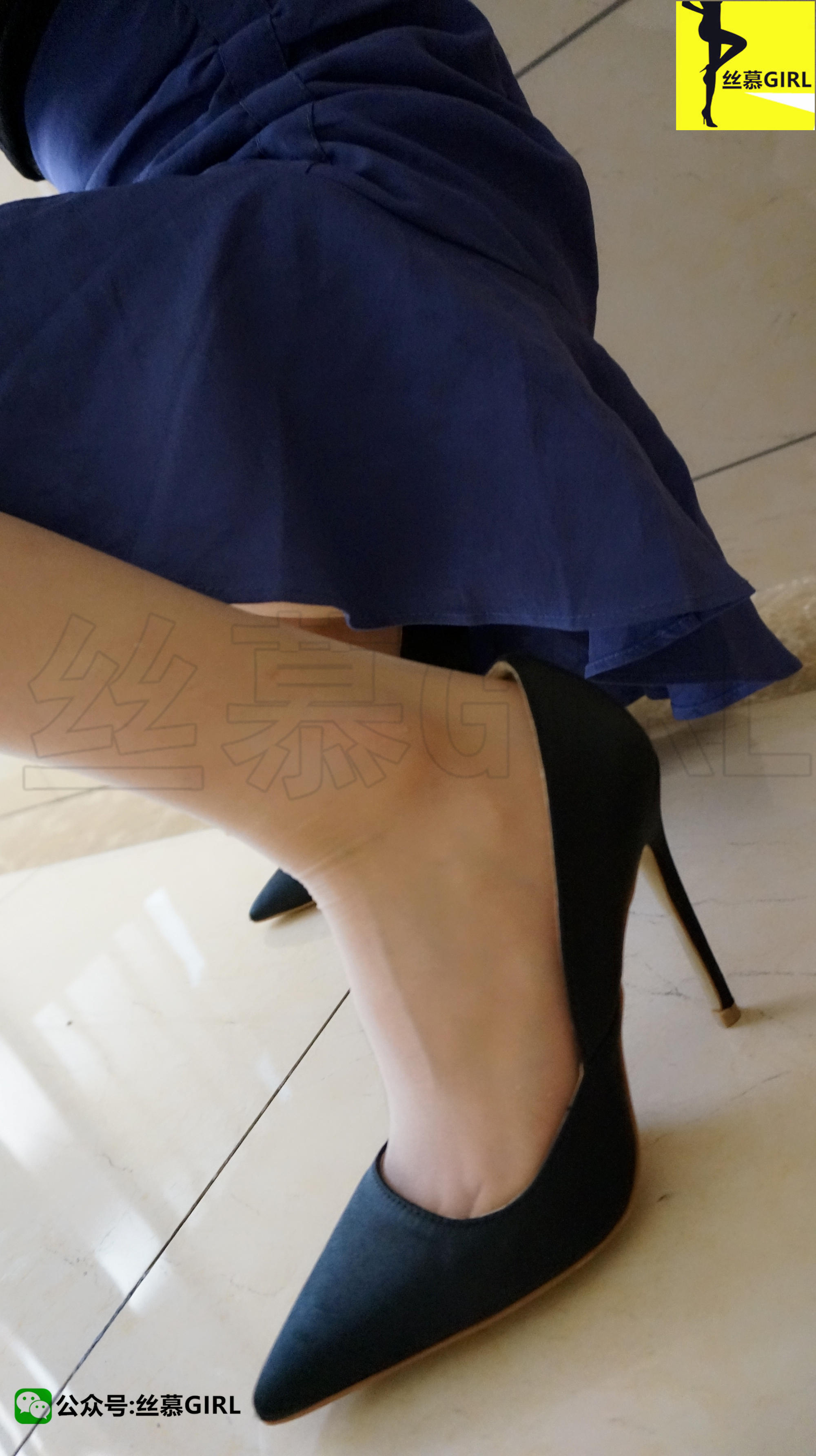 丝慕写真  第001期 模特：秋秋《夏天尾巴上的肉丝》