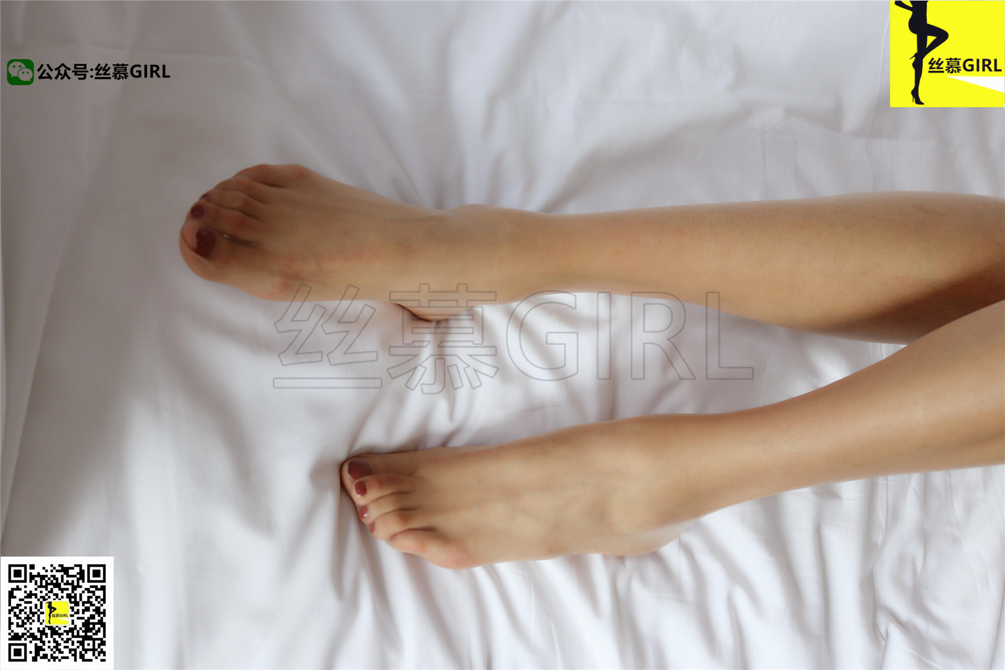 丝慕写真  第008期 模特：三万姐 每期一元《职业装背后的三万姐》