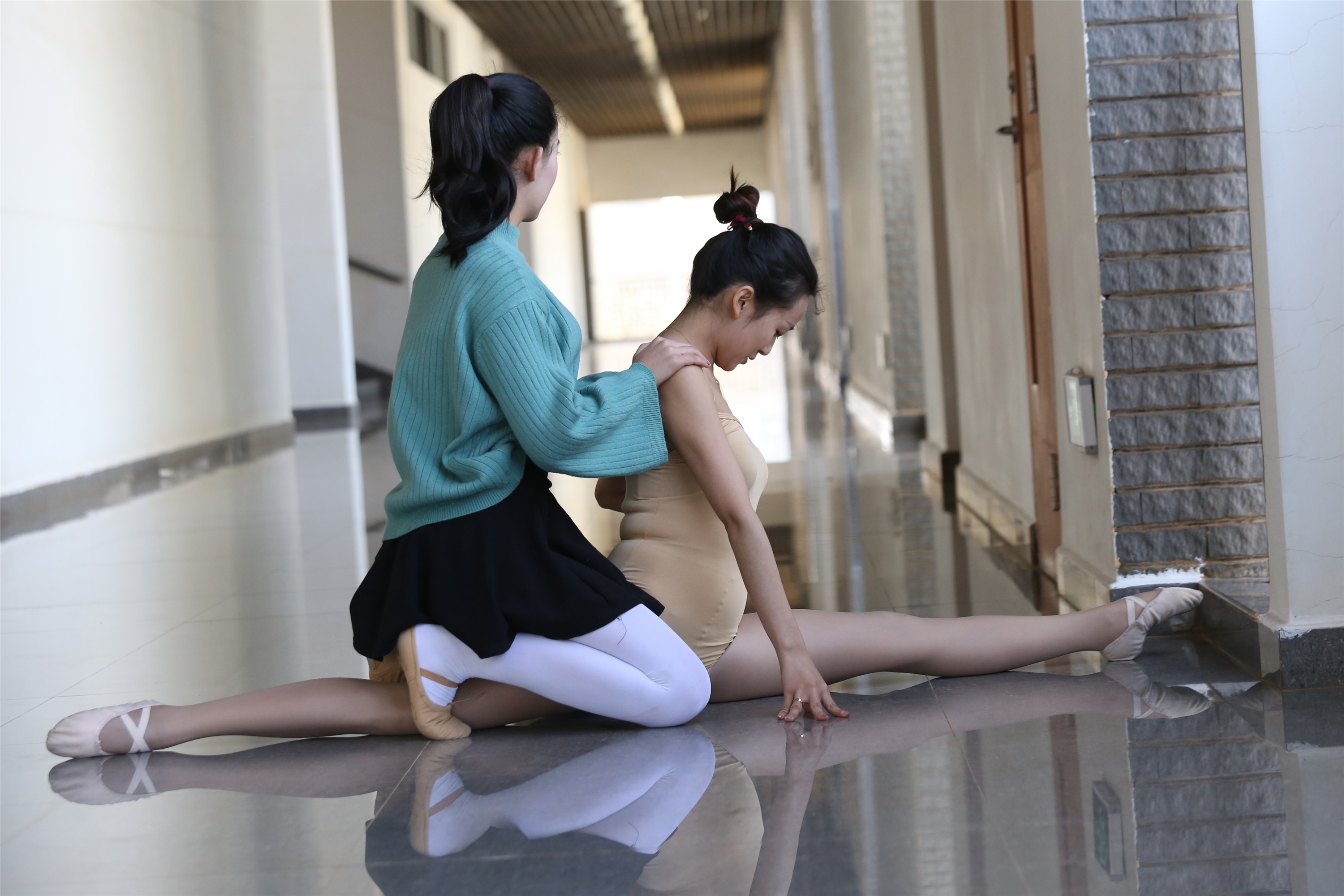 大西瓜美女图片 W021 舞蹈家-胜于蓝307p2