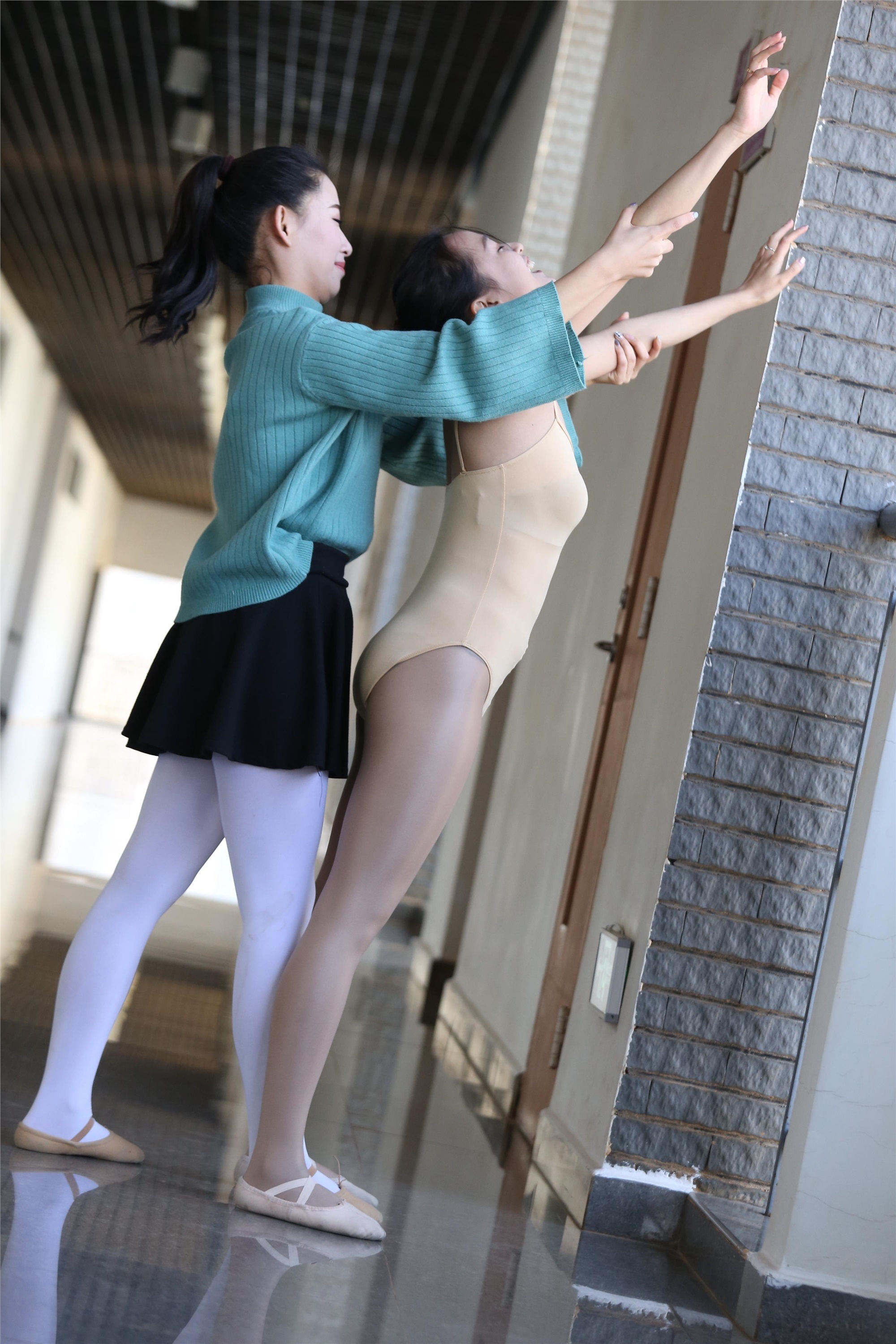 大西瓜美女图片 W021 舞蹈家-胜于蓝307p2