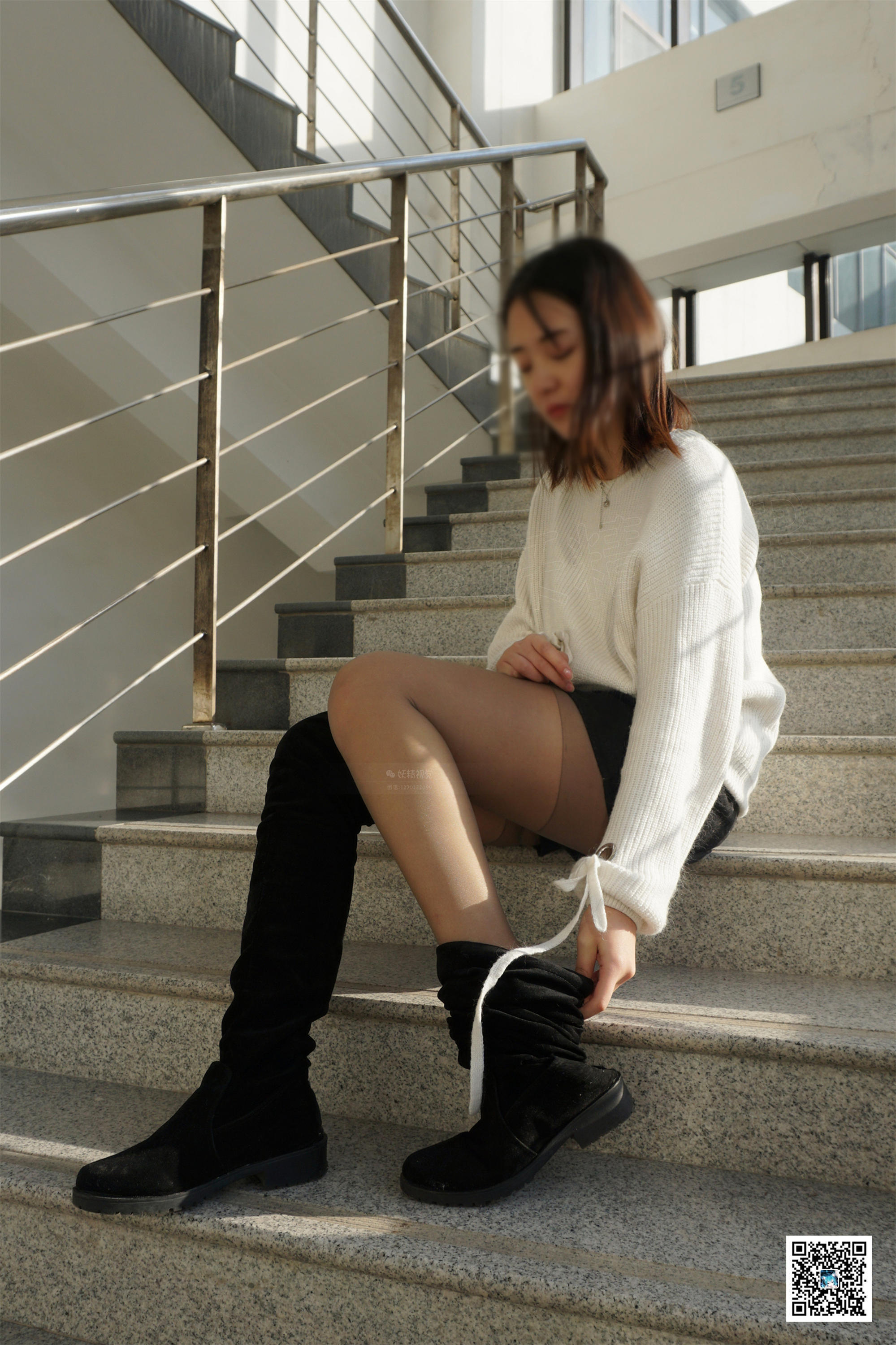 妖精视觉  苏苏 长靴&高跟，双色丝袜