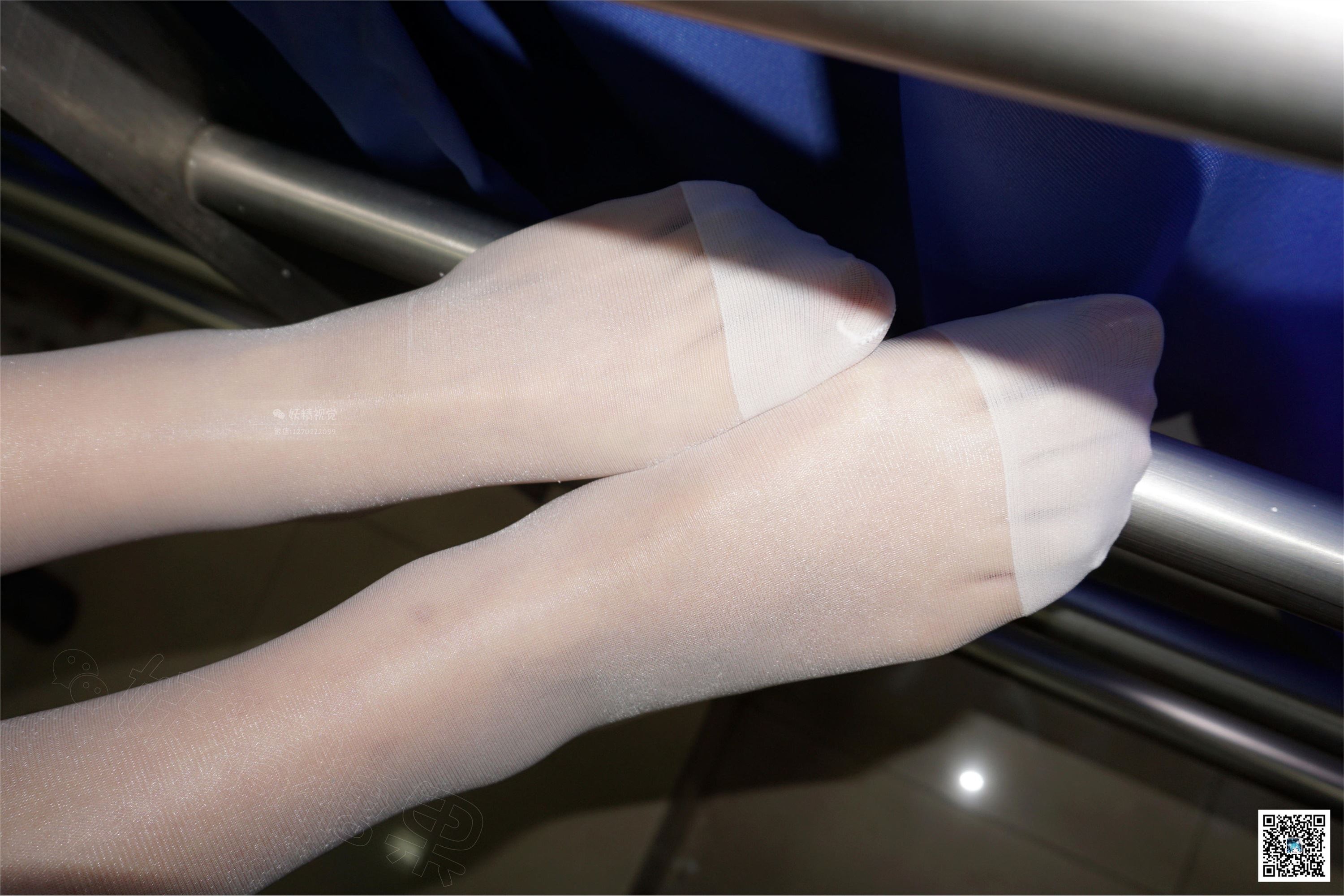 妖精视觉  苏苏 学妹装，白丝袜（下篇）