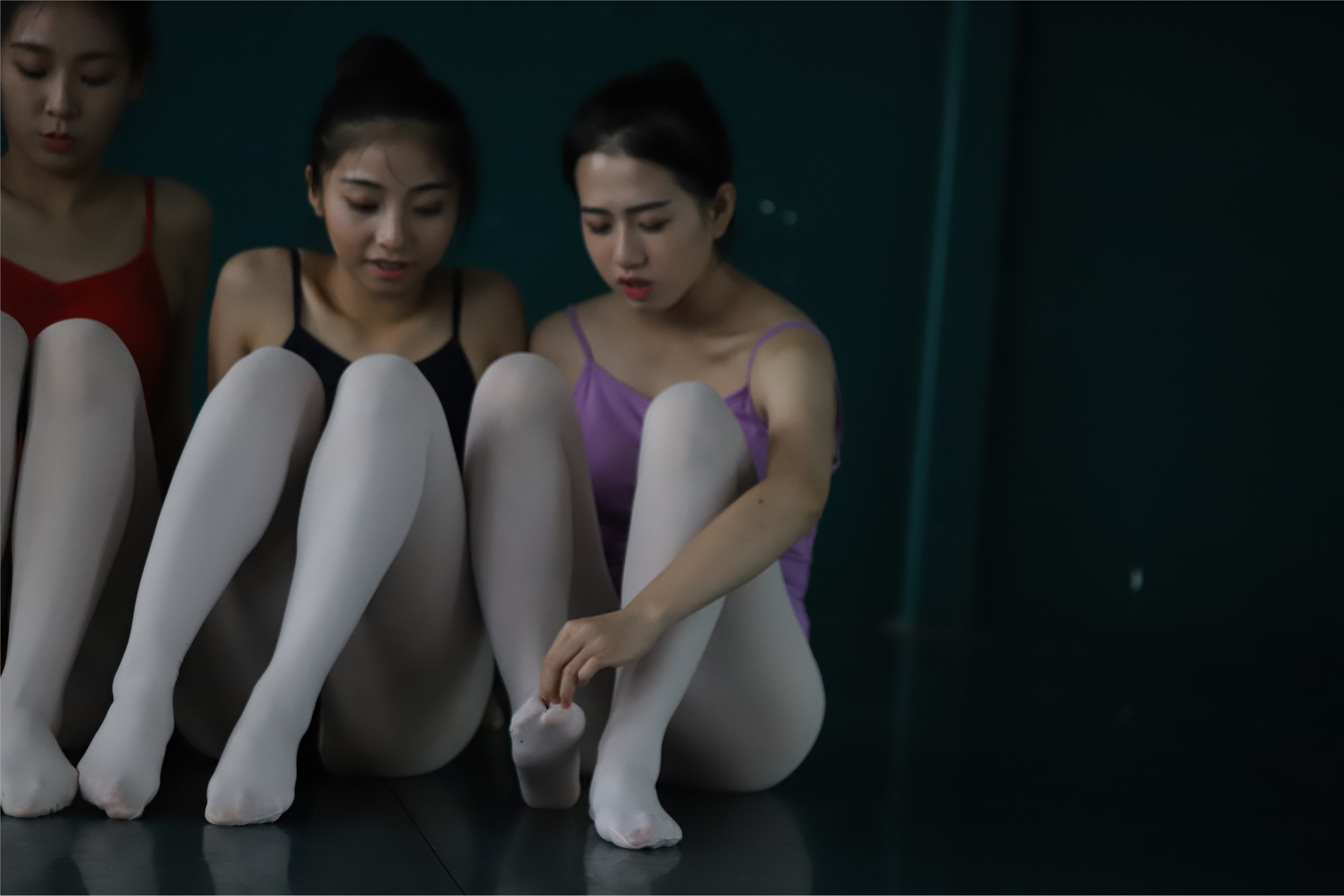 大西瓜美女图片 W022 舞蹈家-五人场649p1