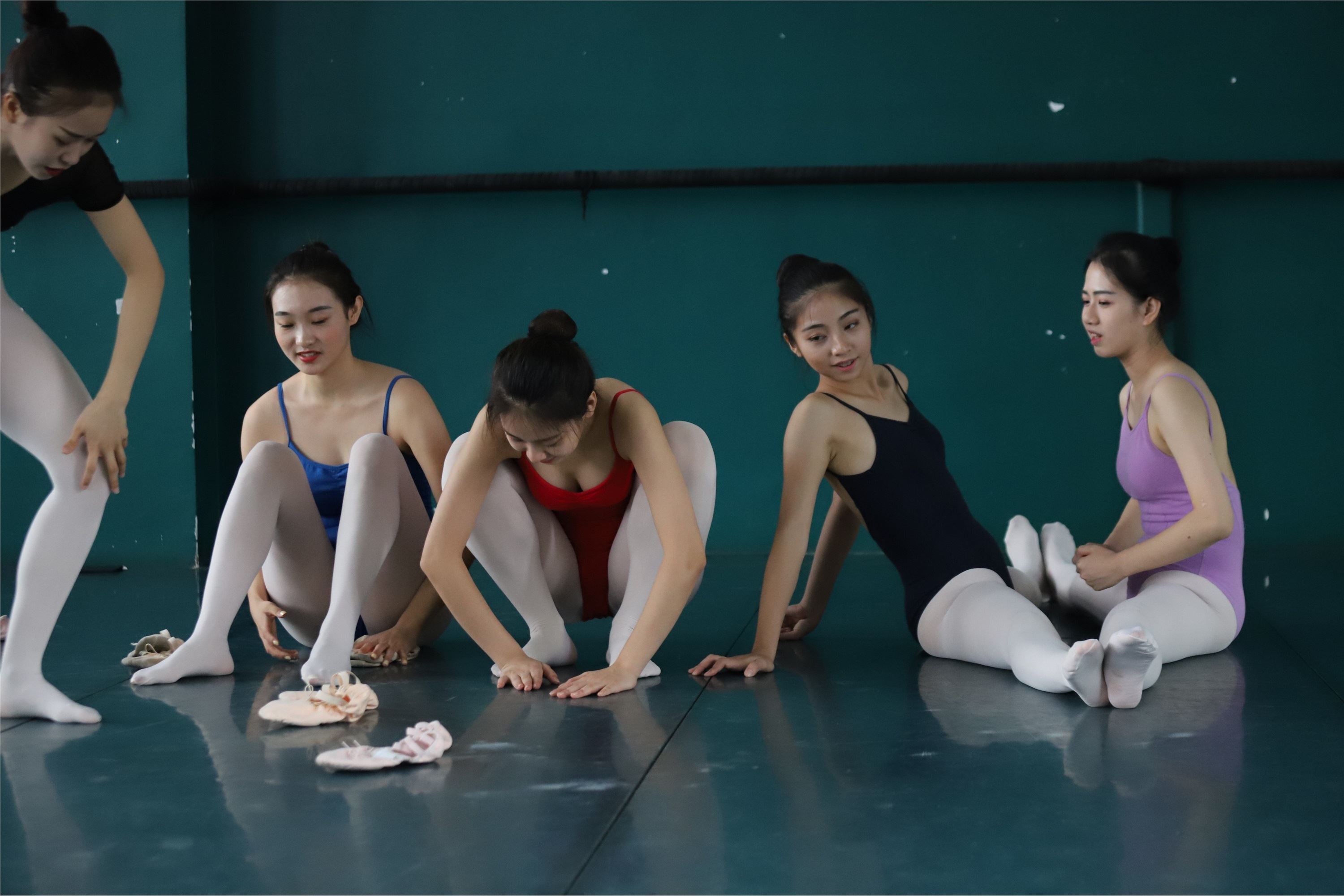 大西瓜美女图片 W022 舞蹈家-五人场649p1