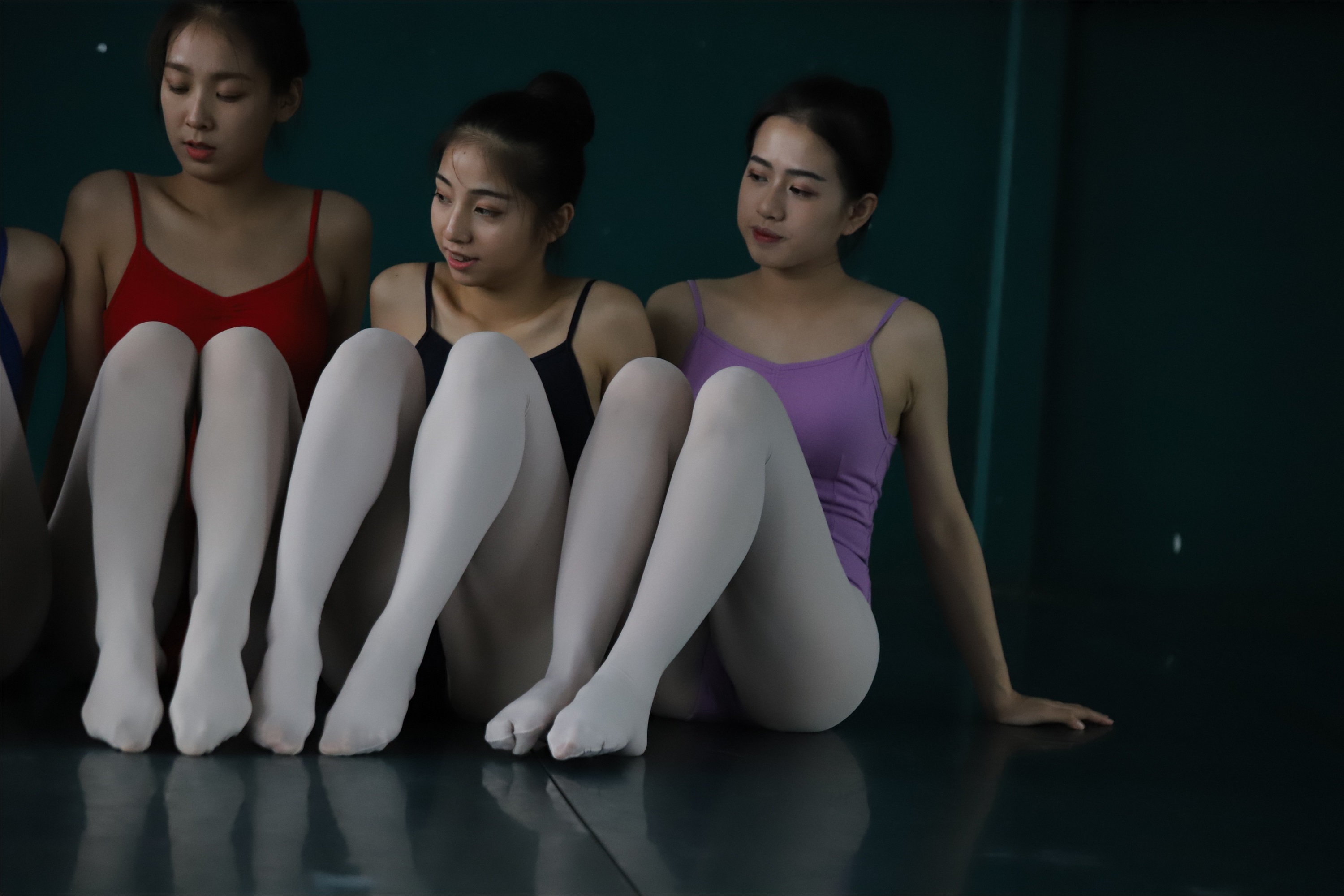 大西瓜美女图片 W022 舞蹈家-五人场649p1