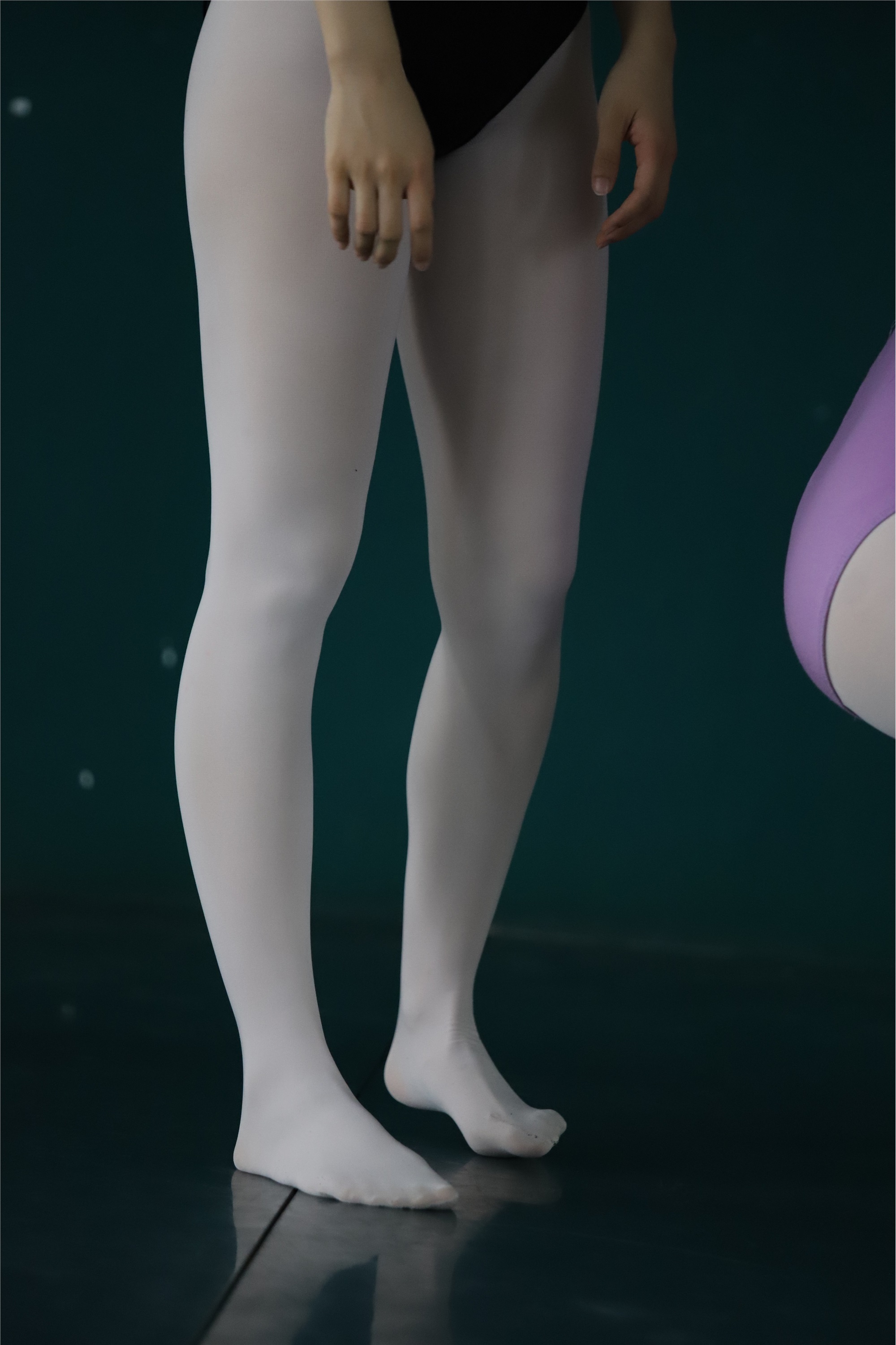 大西瓜美女图片 W022 舞蹈家-五人场649p2