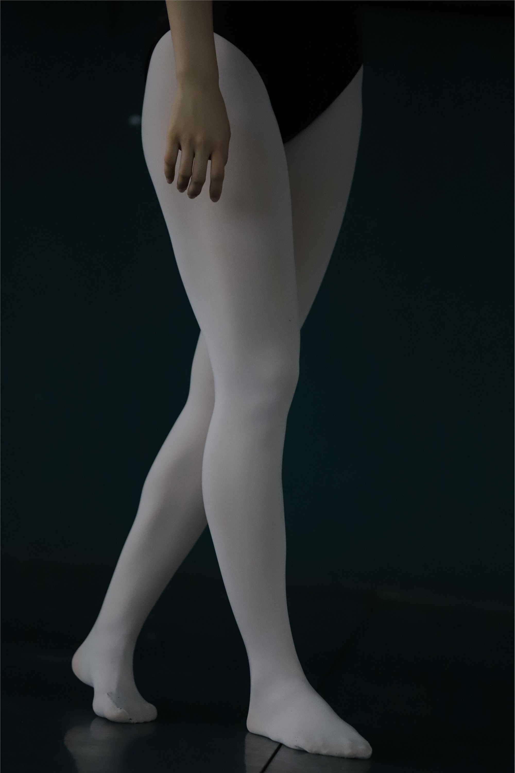 大西瓜美女图片 W022 舞蹈家-五人场649p2