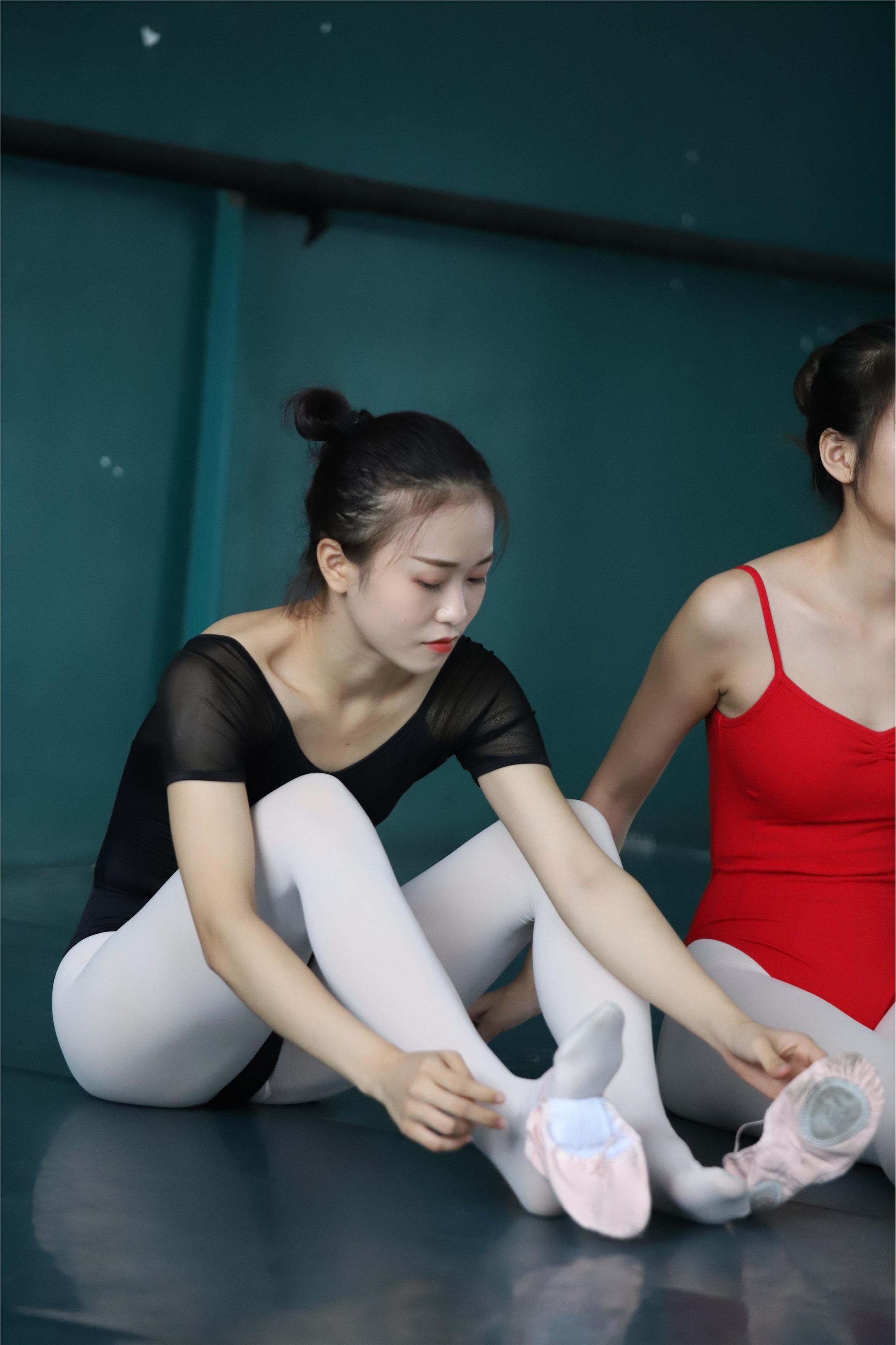 大西瓜美女图片 W022 舞蹈家-五人场649p3