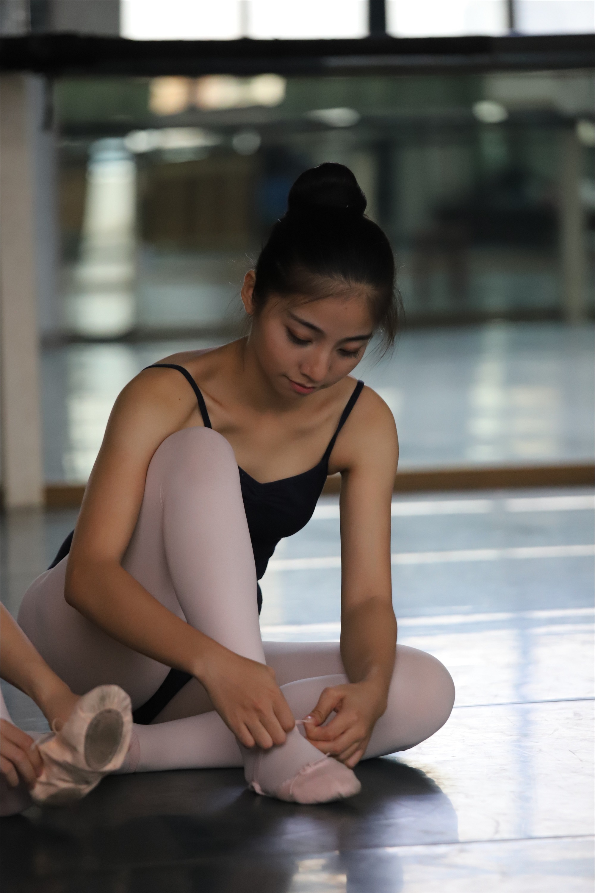 大西瓜美女图片 W022 舞蹈家-五人场649p3