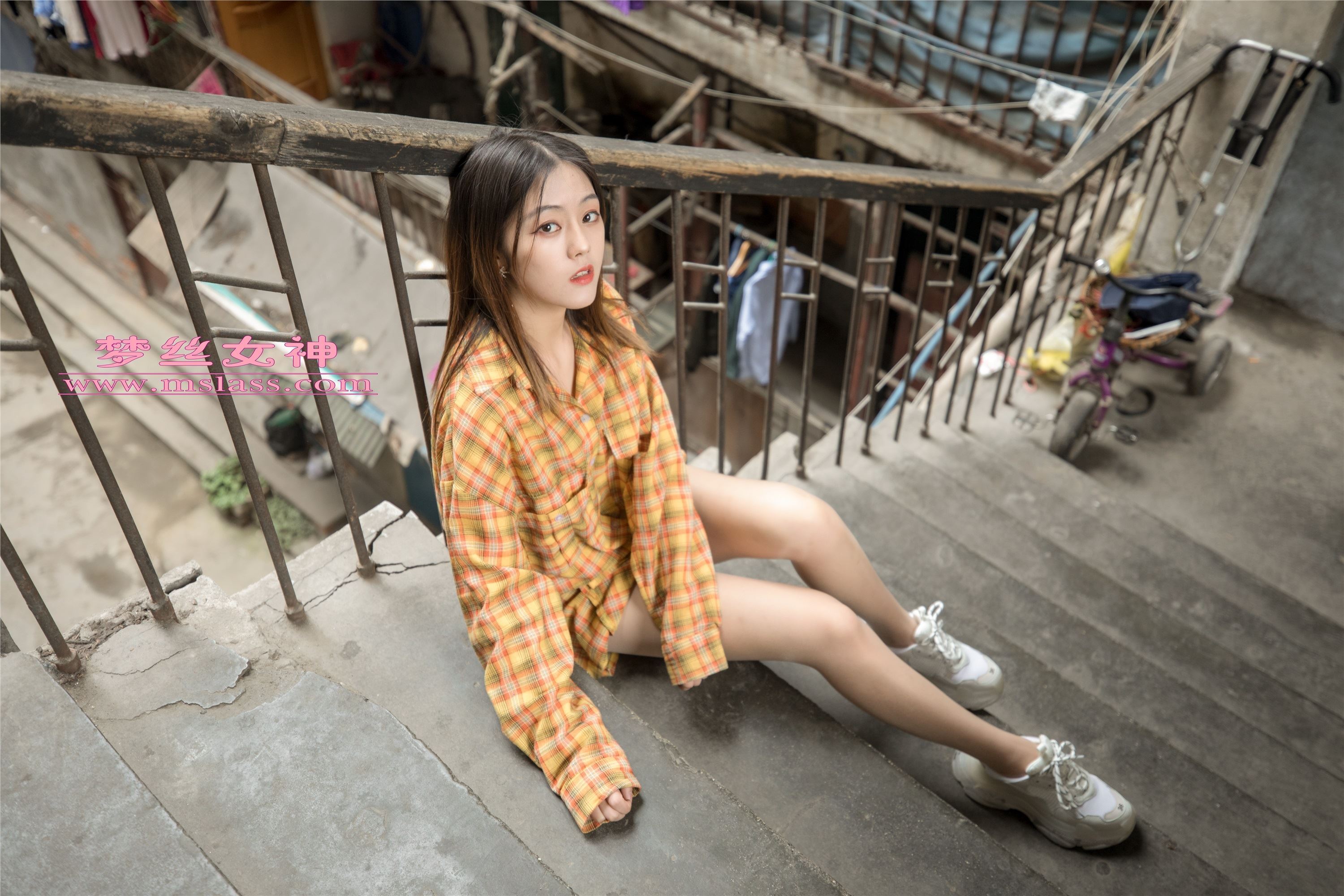 MSLASS梦丝女神 - 梦素 复古楼的性感美