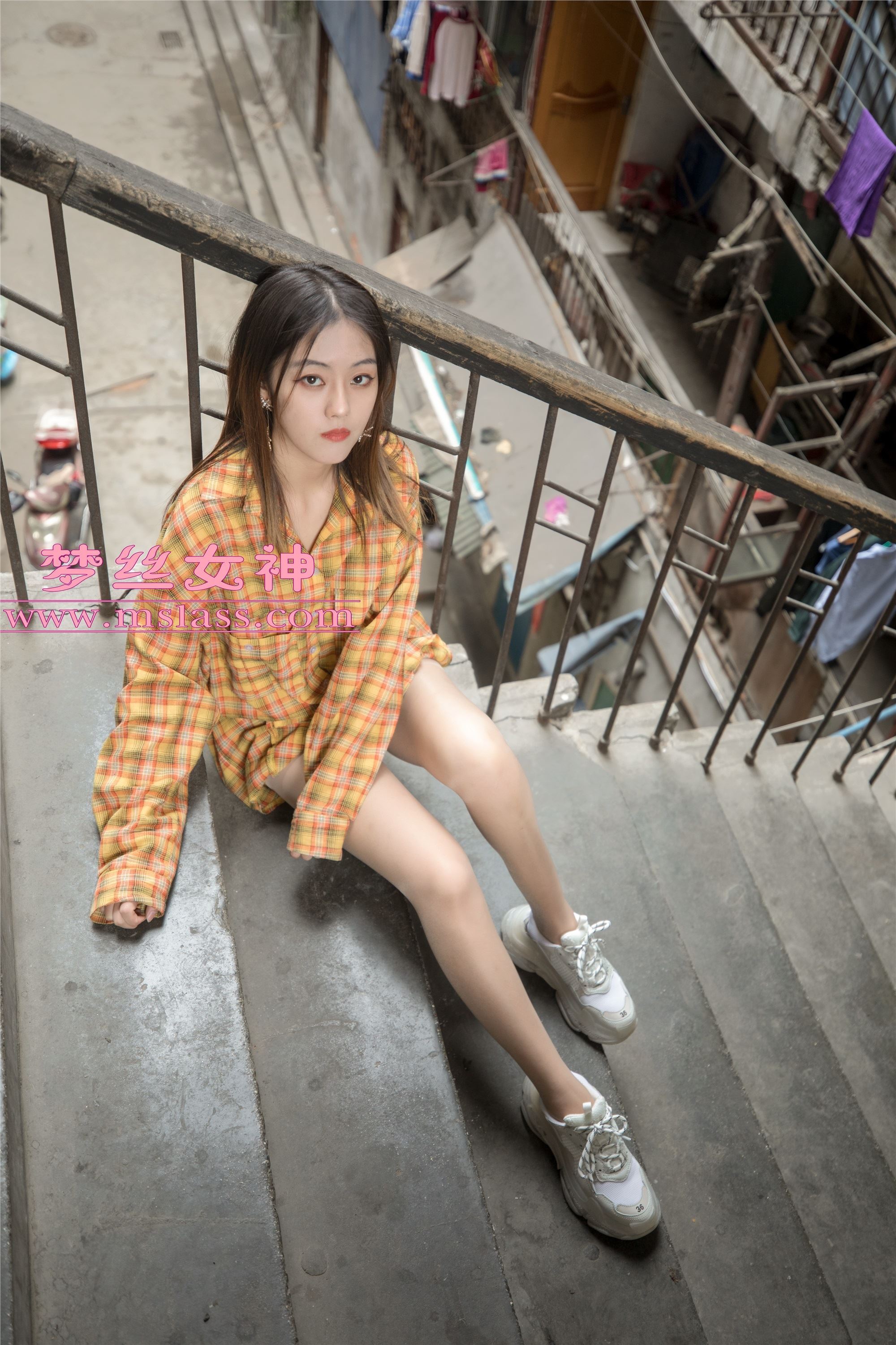 MSLASS梦丝女神 - 梦素 复古楼的性感美