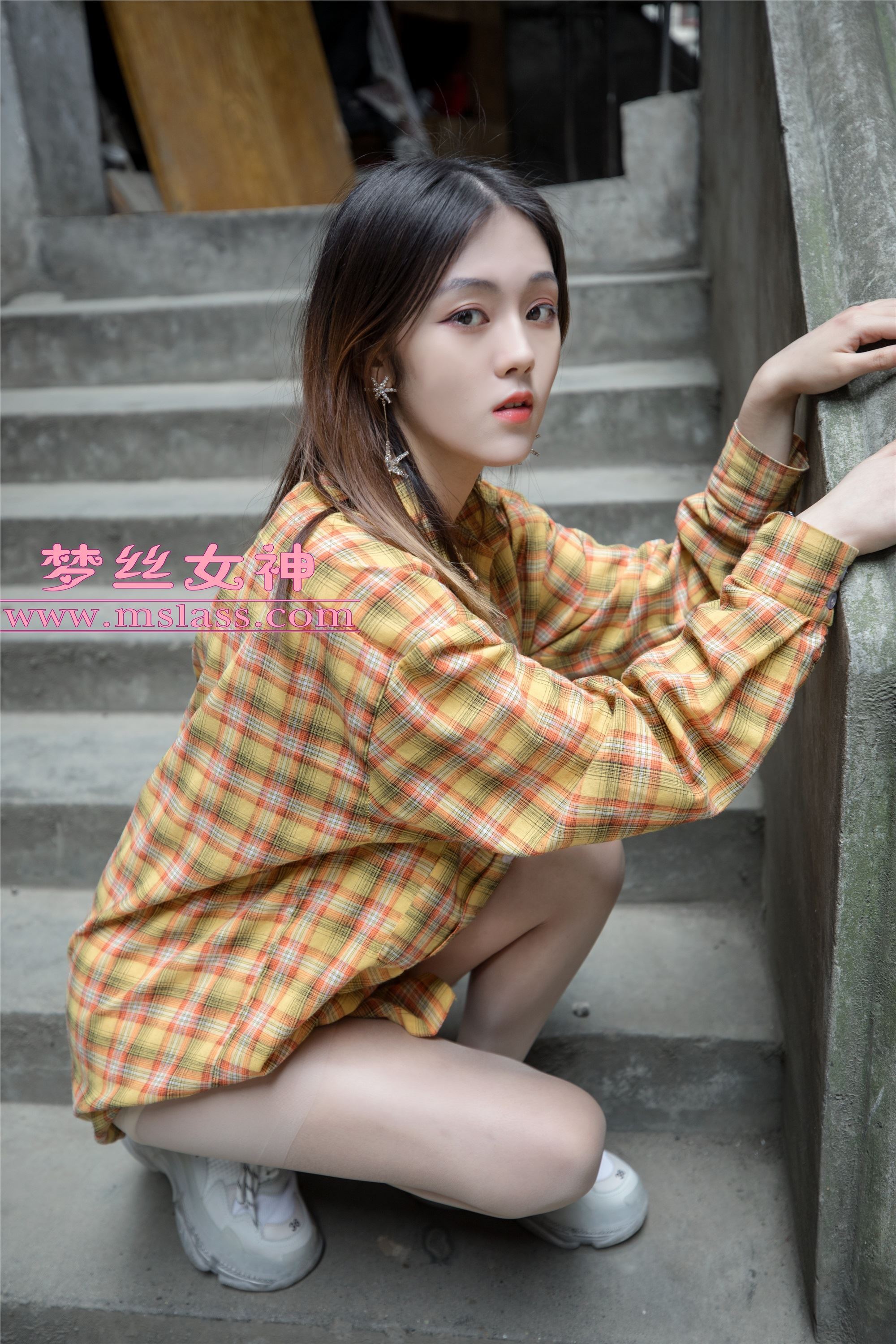 MSLASS梦丝女神 - 梦素 复古楼的性感美