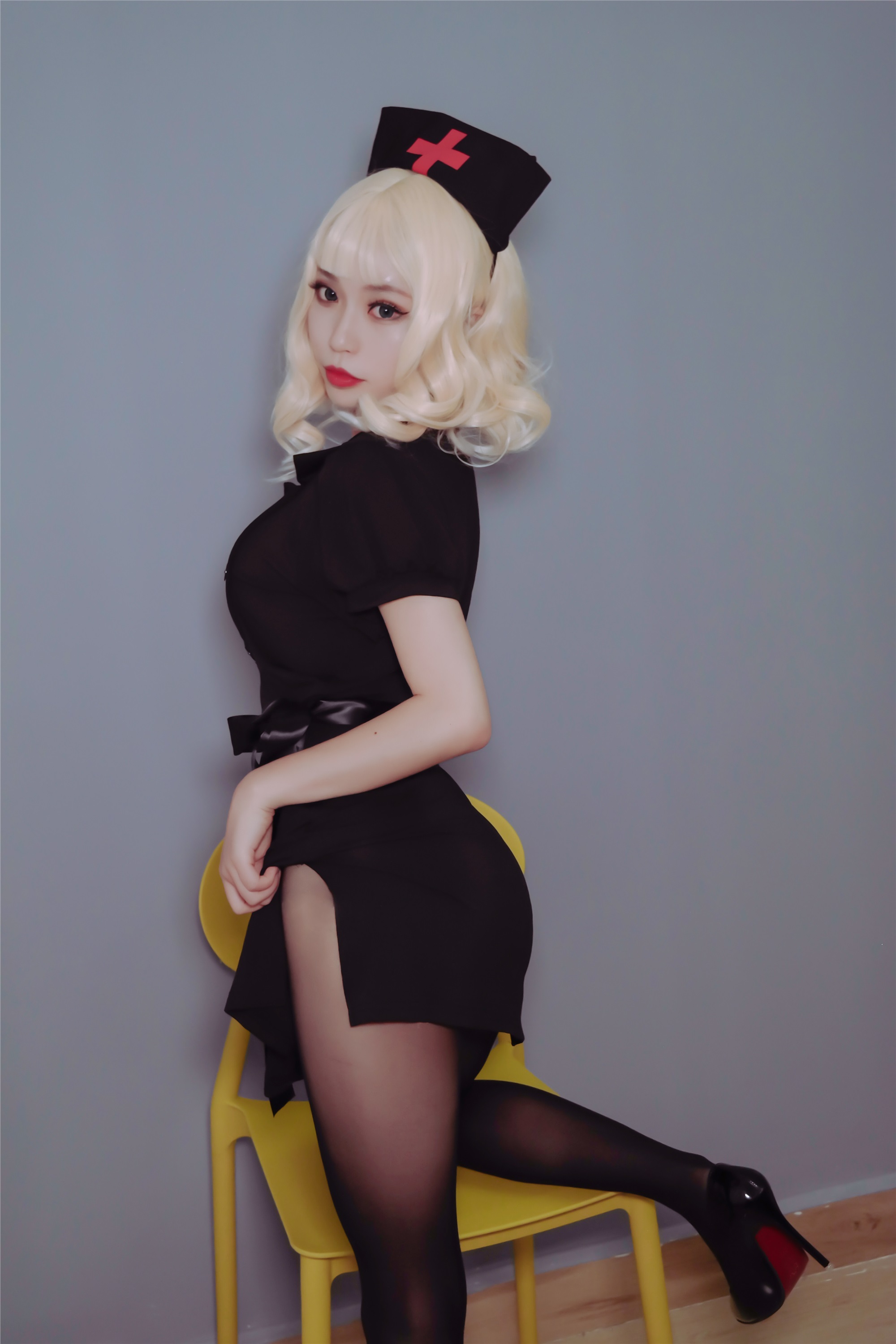 白易教主 – 黑化护士