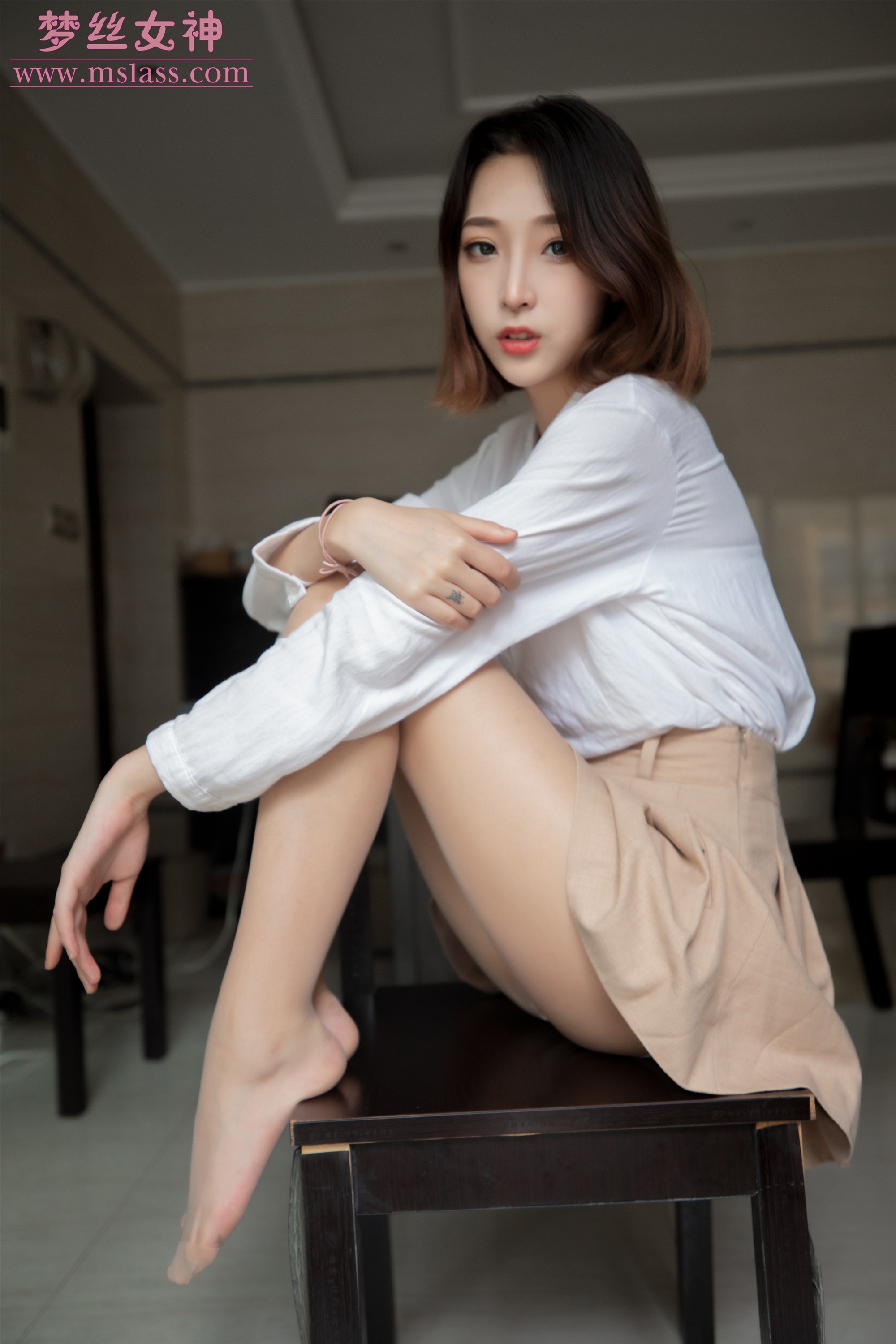 MSLASS梦丝女神 - 乔儿 美女主播（肉色）