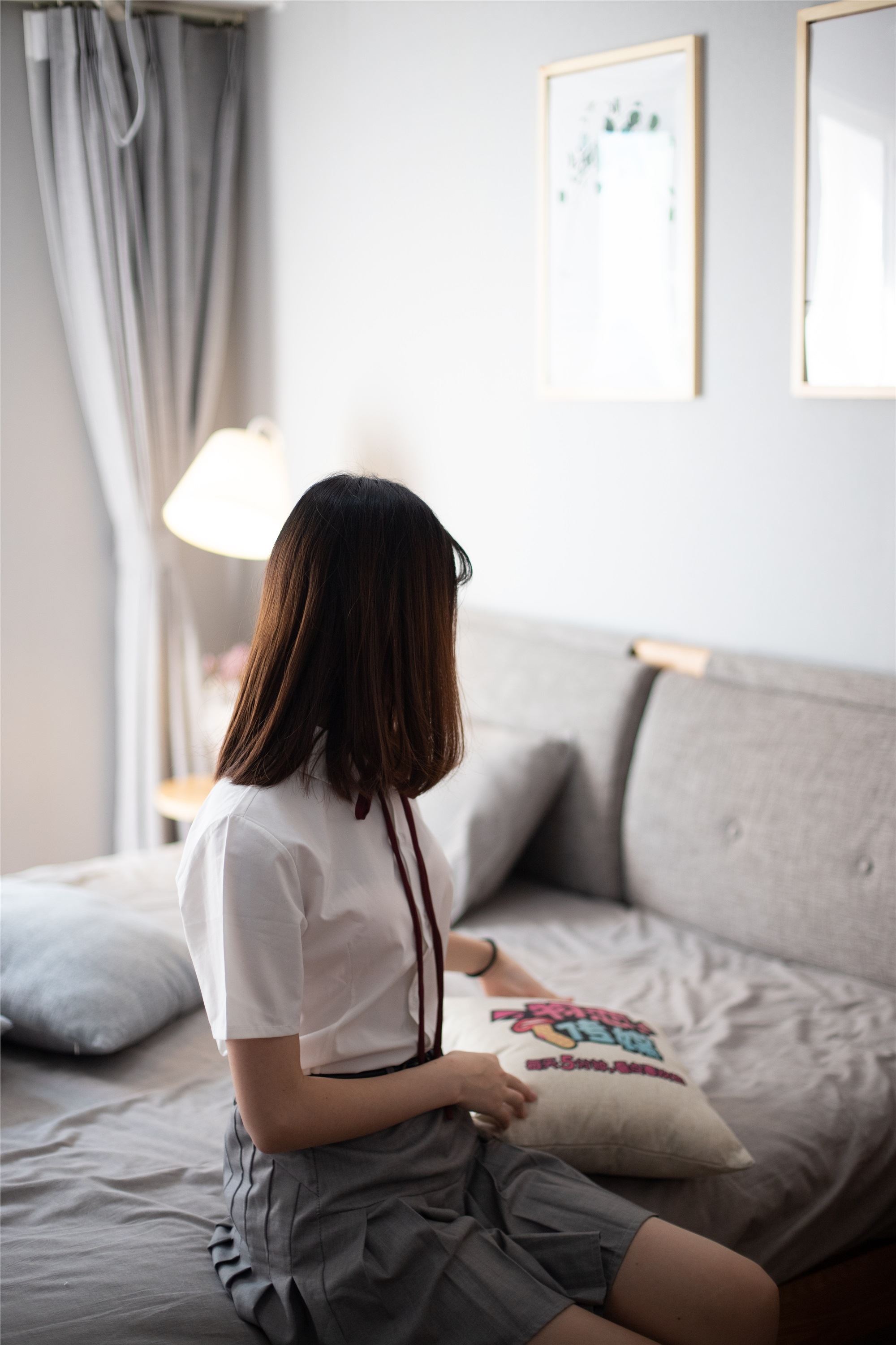 物恋传媒 猫耳 - JK制服与船袜帆布鞋No.088