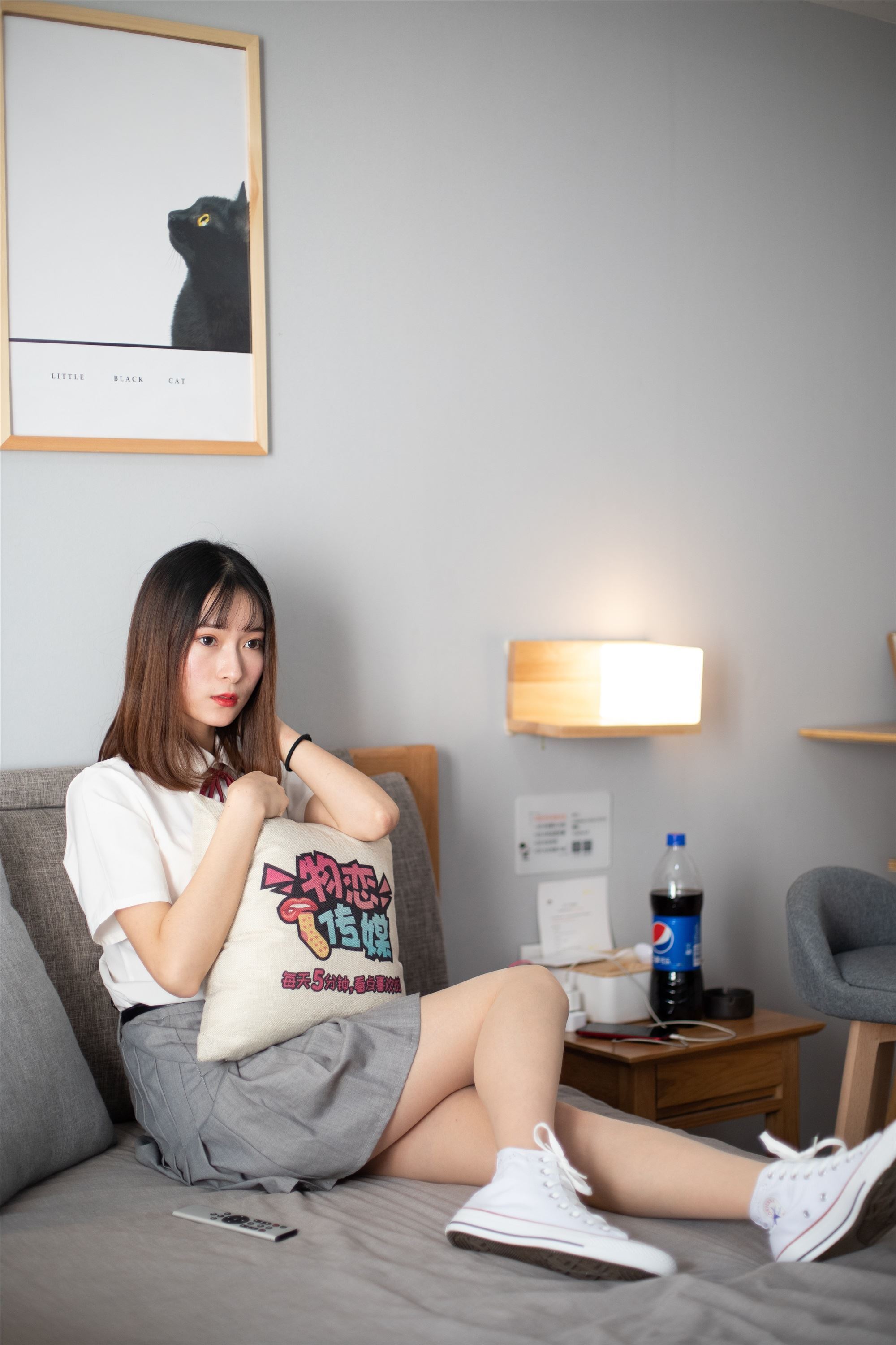 物恋传媒 猫耳 - JK制服与船袜帆布鞋No.088