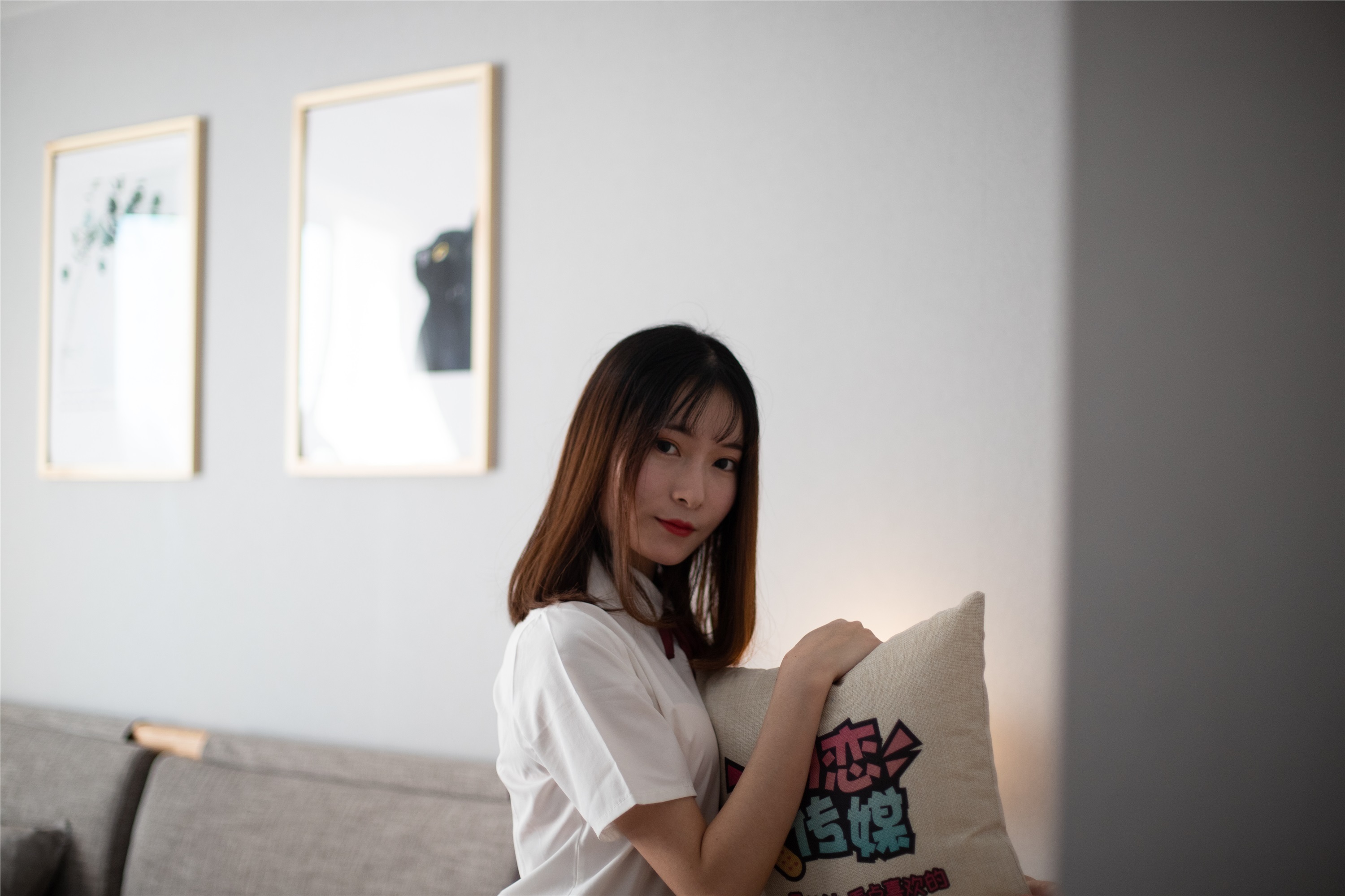 物恋传媒 猫耳 - JK制服与船袜帆布鞋No.088