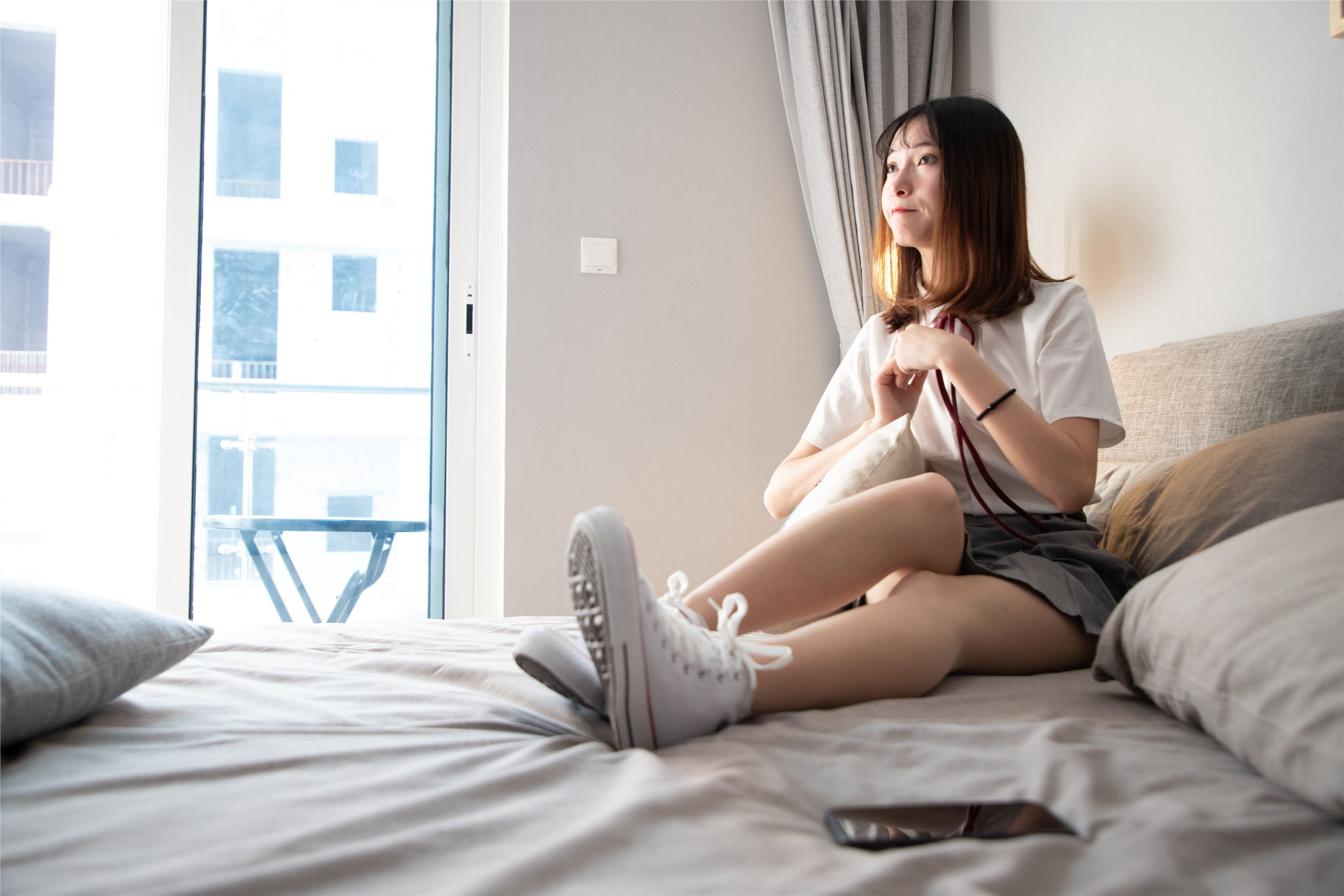 物恋传媒 猫耳 - JK制服与船袜帆布鞋No.088