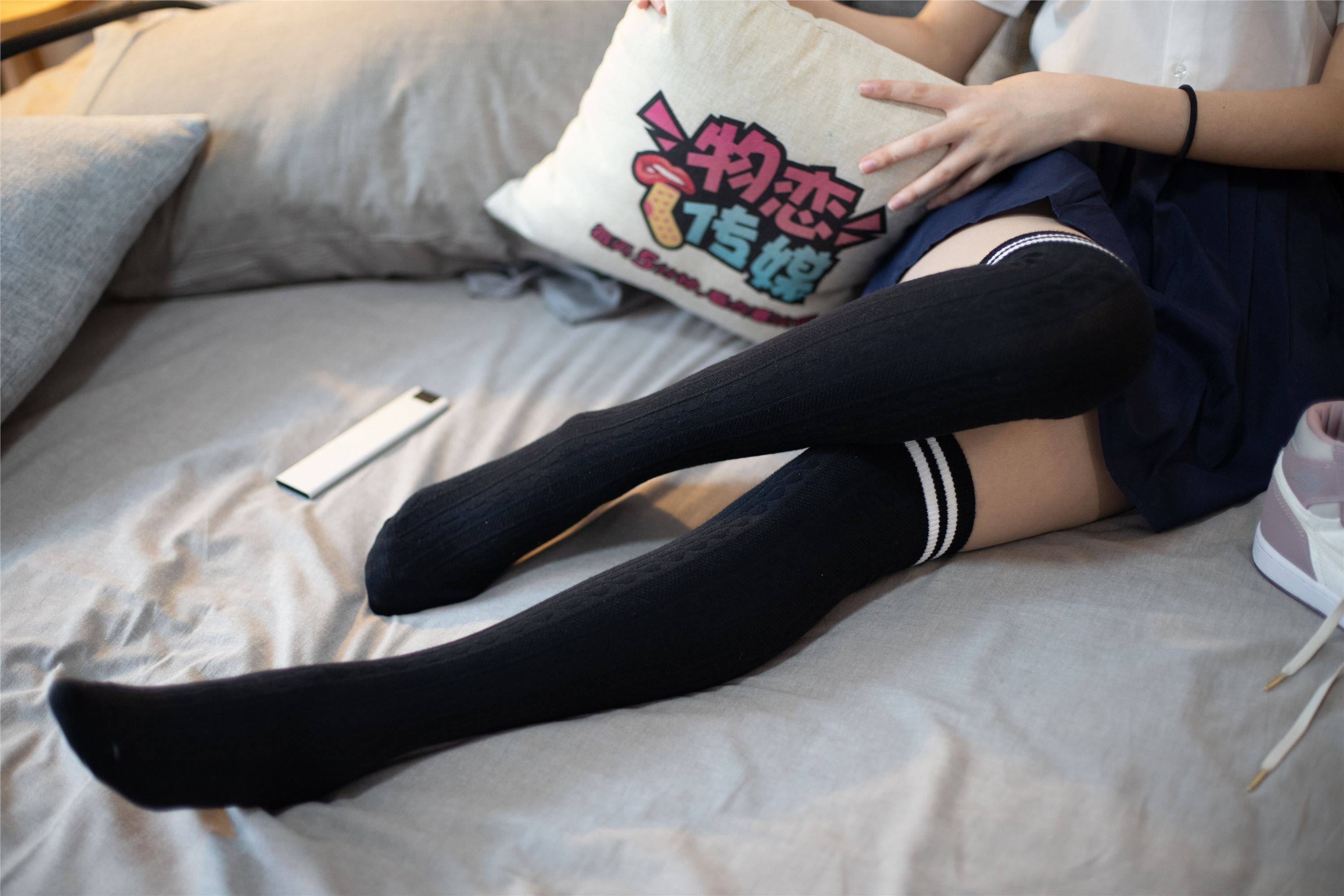 物恋传媒 No.092 猫耳-女高制服三部曲之三