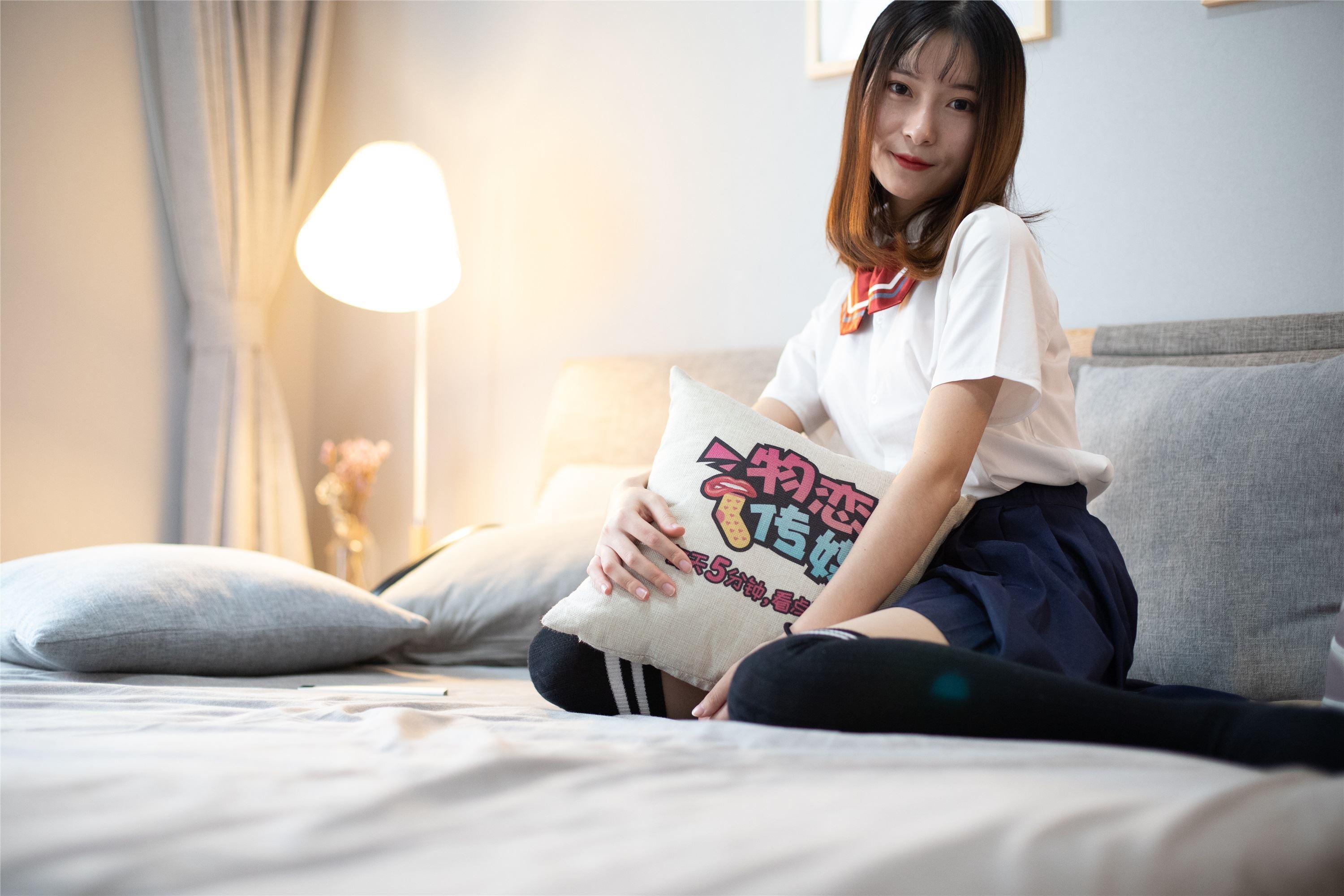 物恋传媒 No.092 猫耳-女高制服三部曲之三