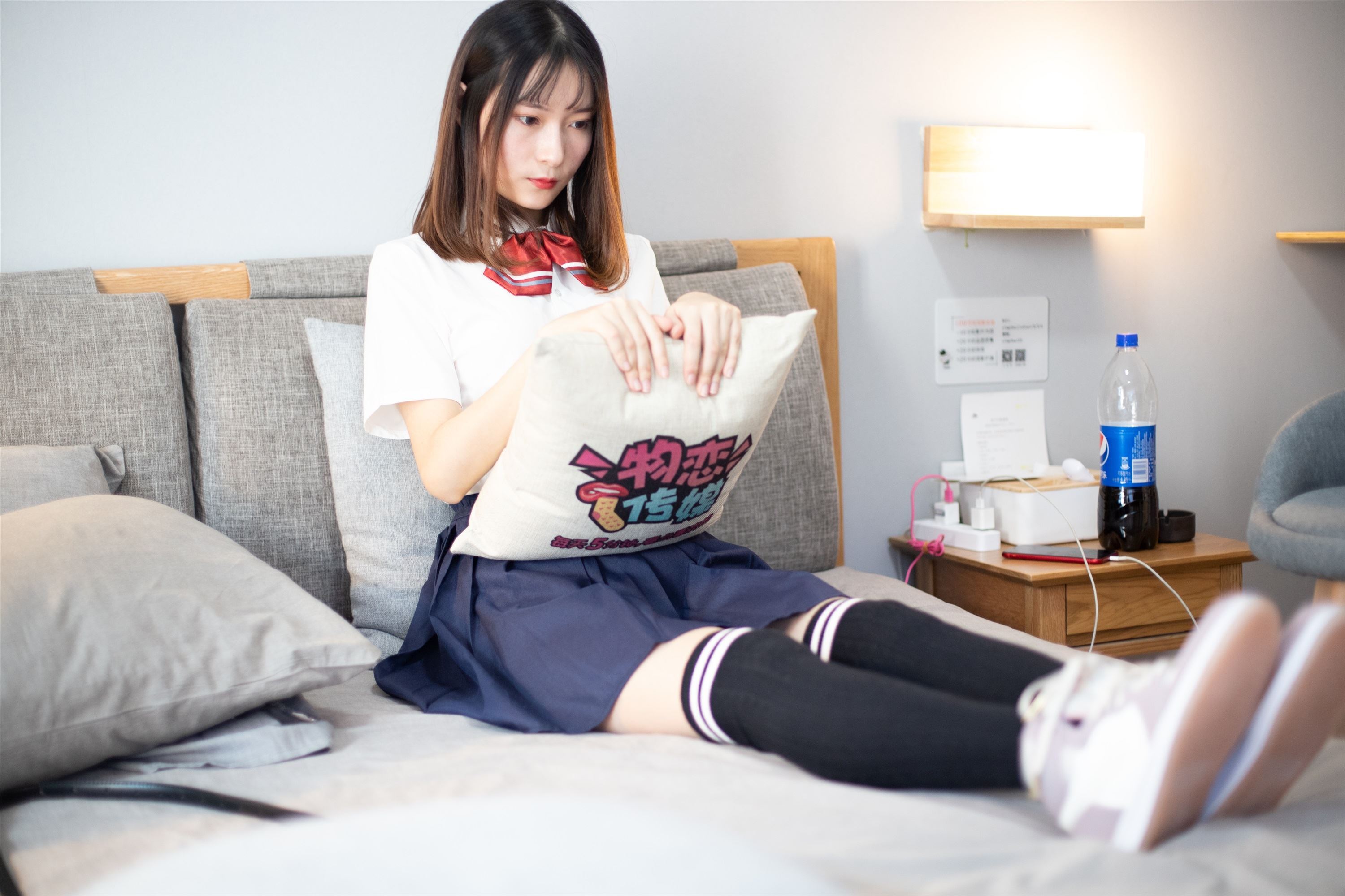 物恋传媒 No.092 猫耳-女高制服三部曲之三