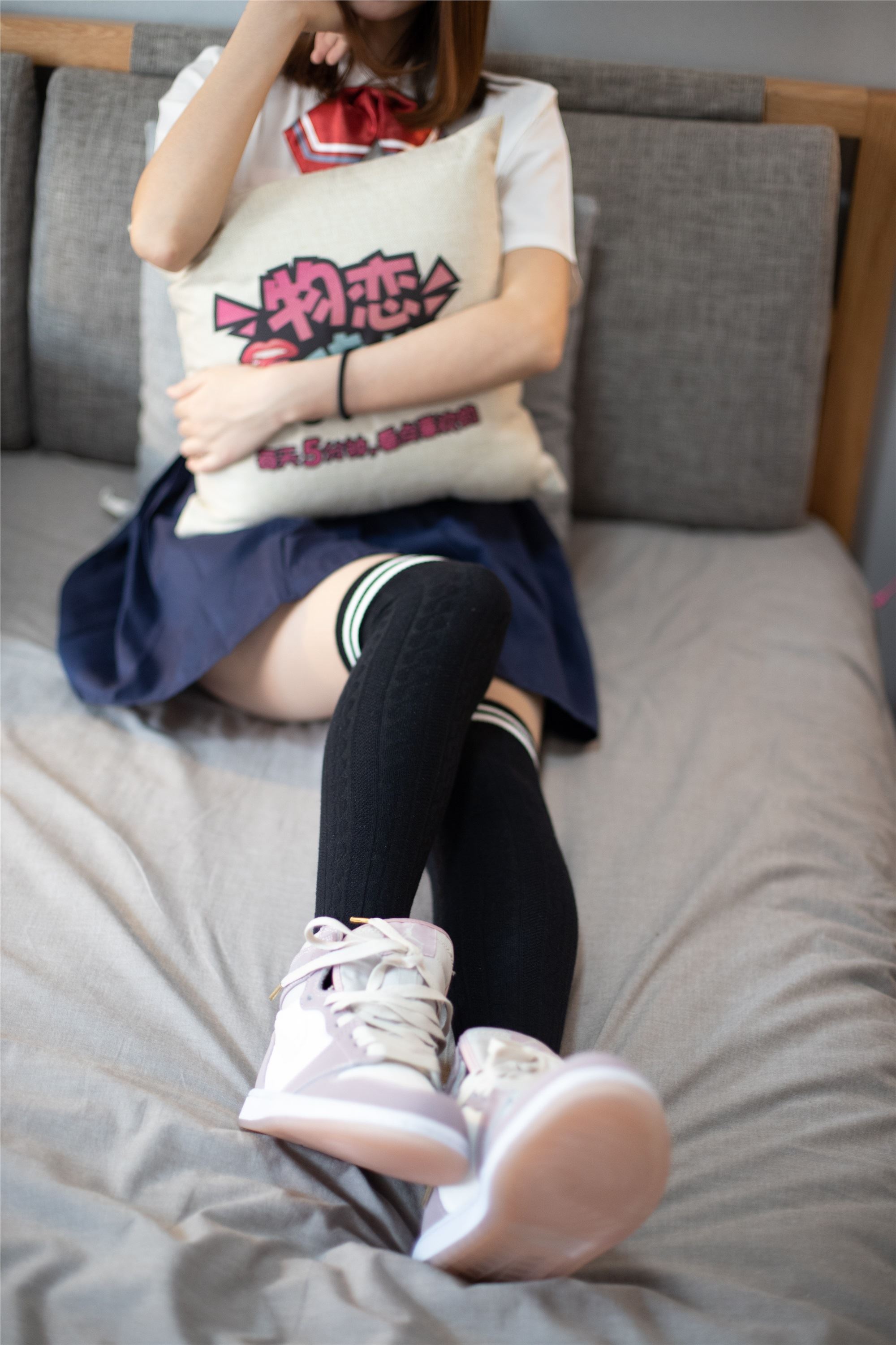 物恋传媒 No.092 猫耳-女高制服三部曲之三