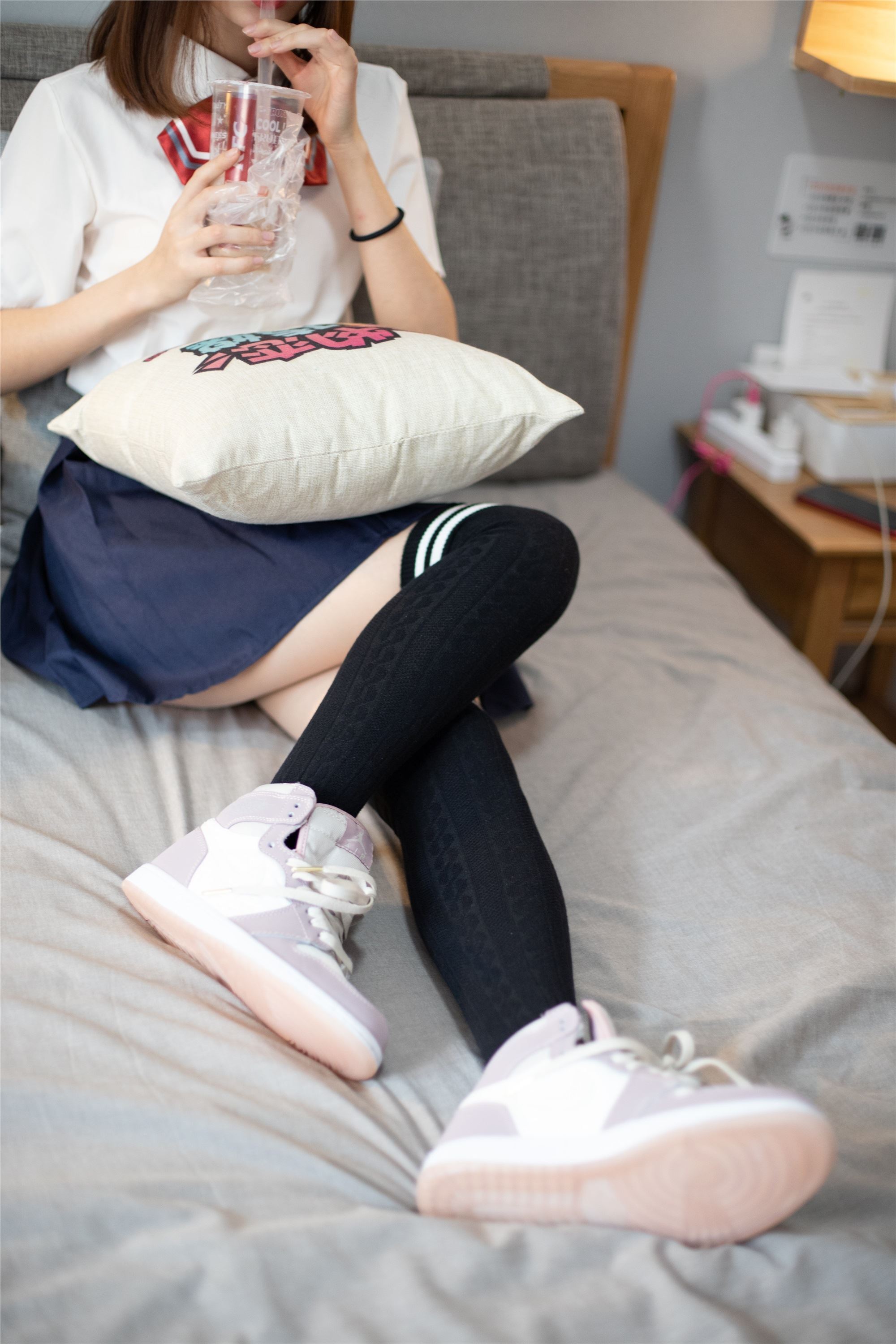 物恋传媒 No.092 猫耳-女高制服三部曲之三