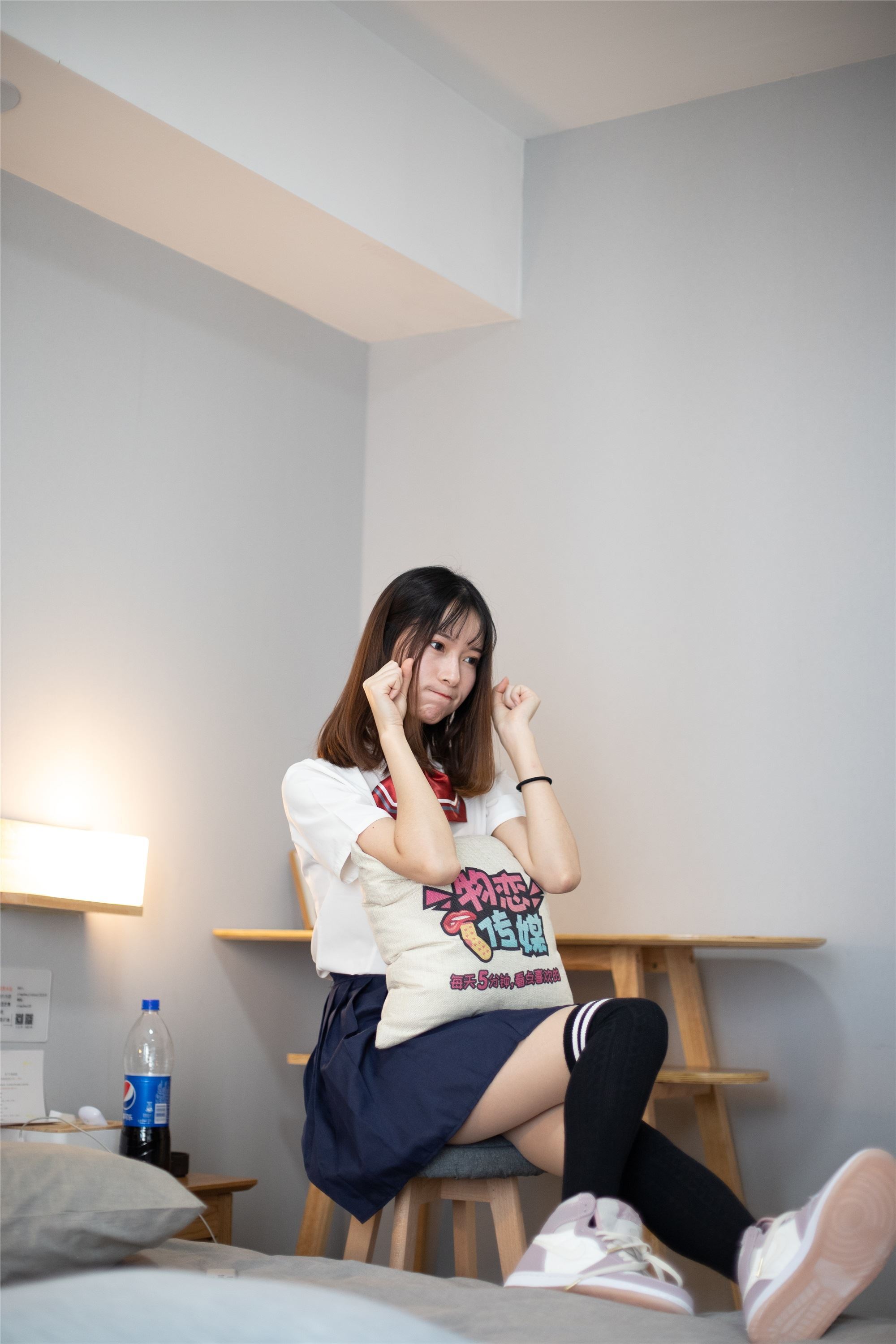 物恋传媒 No.092 猫耳-女高制服三部曲之三