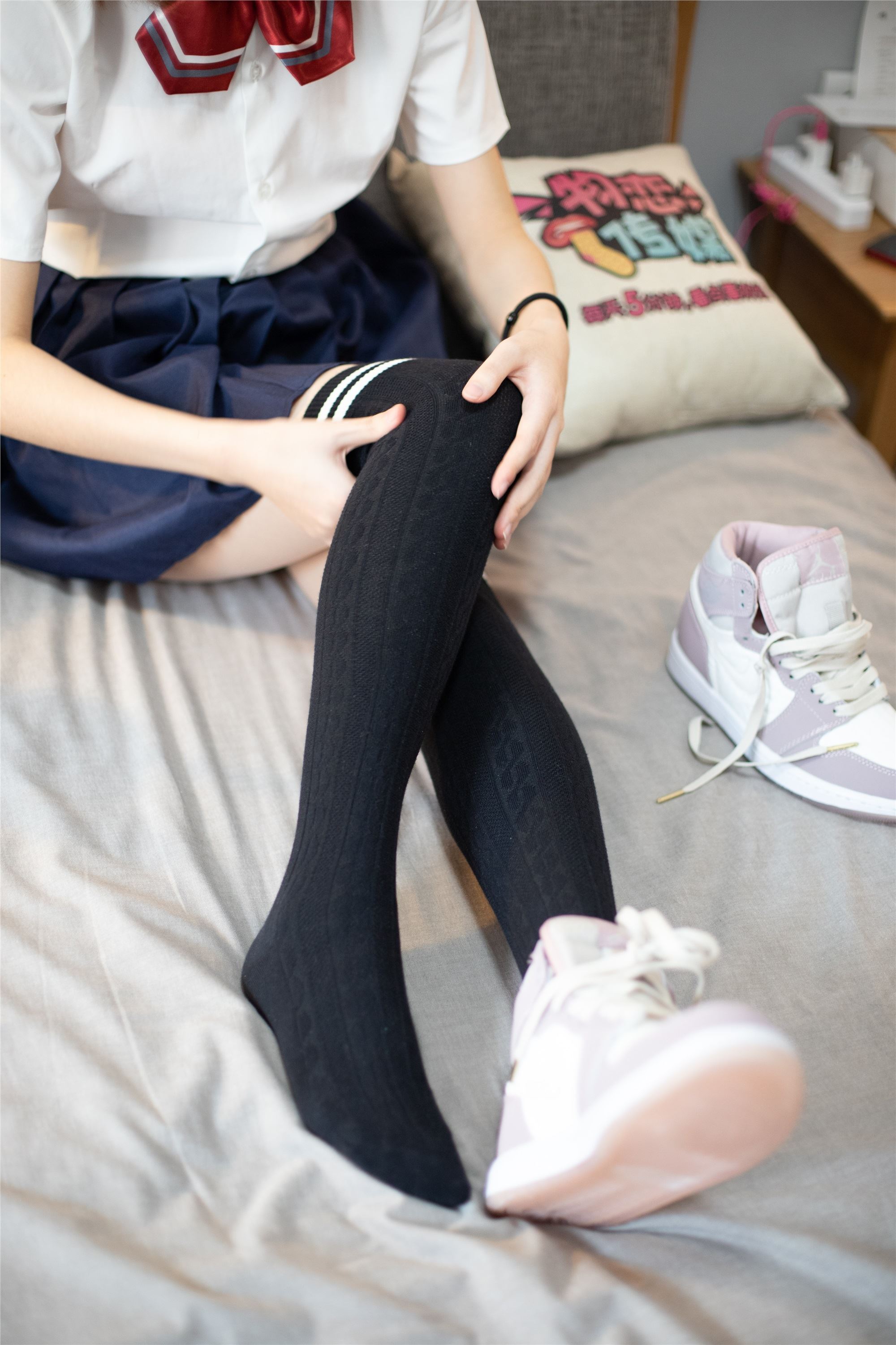 物恋传媒 No.092 猫耳-女高制服三部曲之三