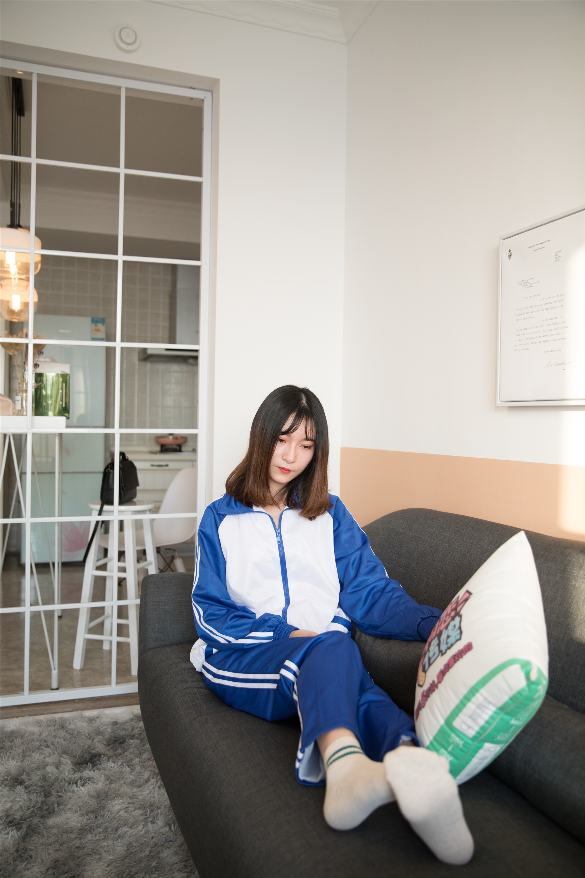 物恋传媒 No.107 猫耳-清纯校服与帆布鞋之舞