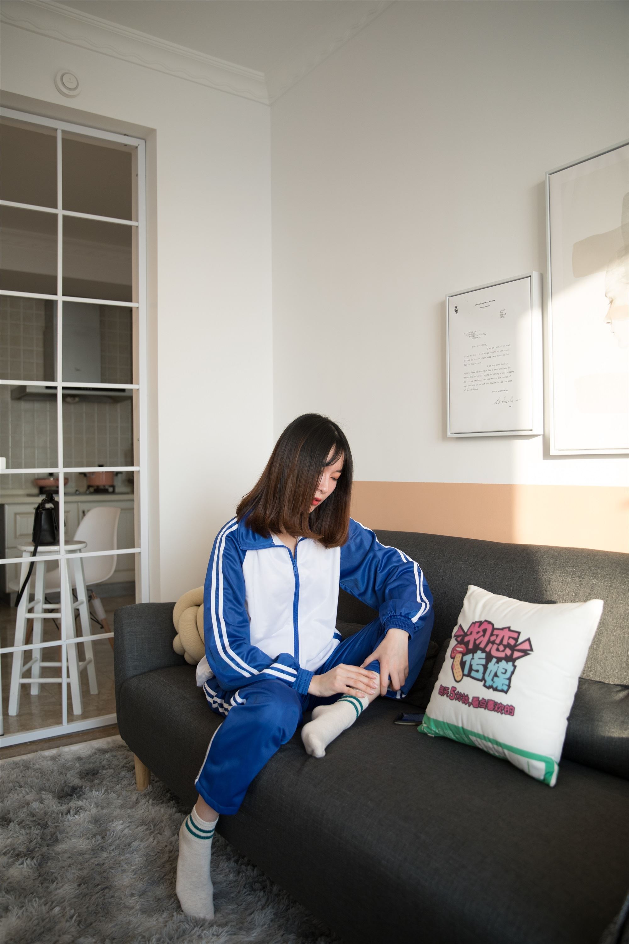 物恋传媒 No.107 猫耳-清纯校服与帆布鞋之舞